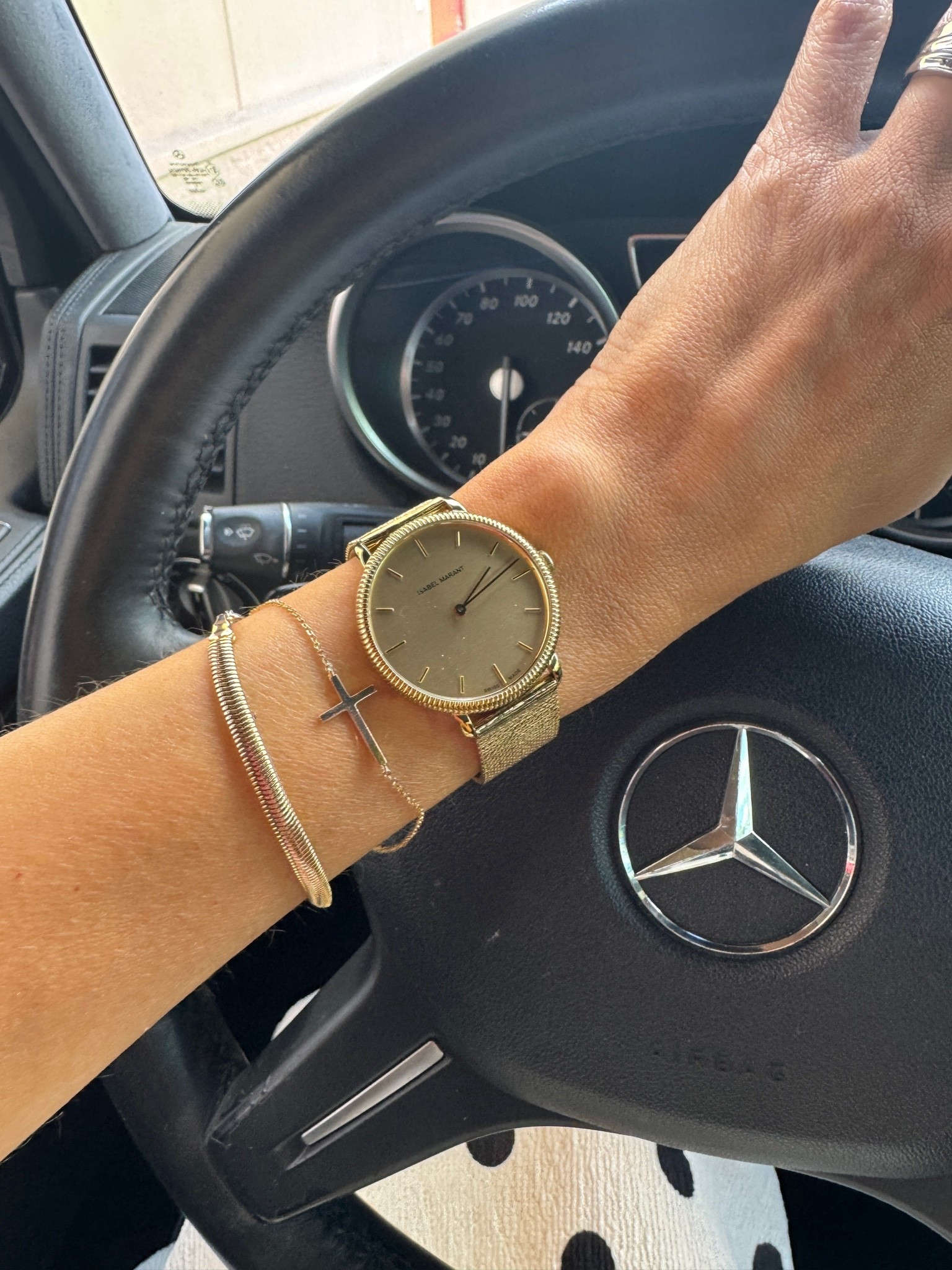 Love this simple cross bracelet