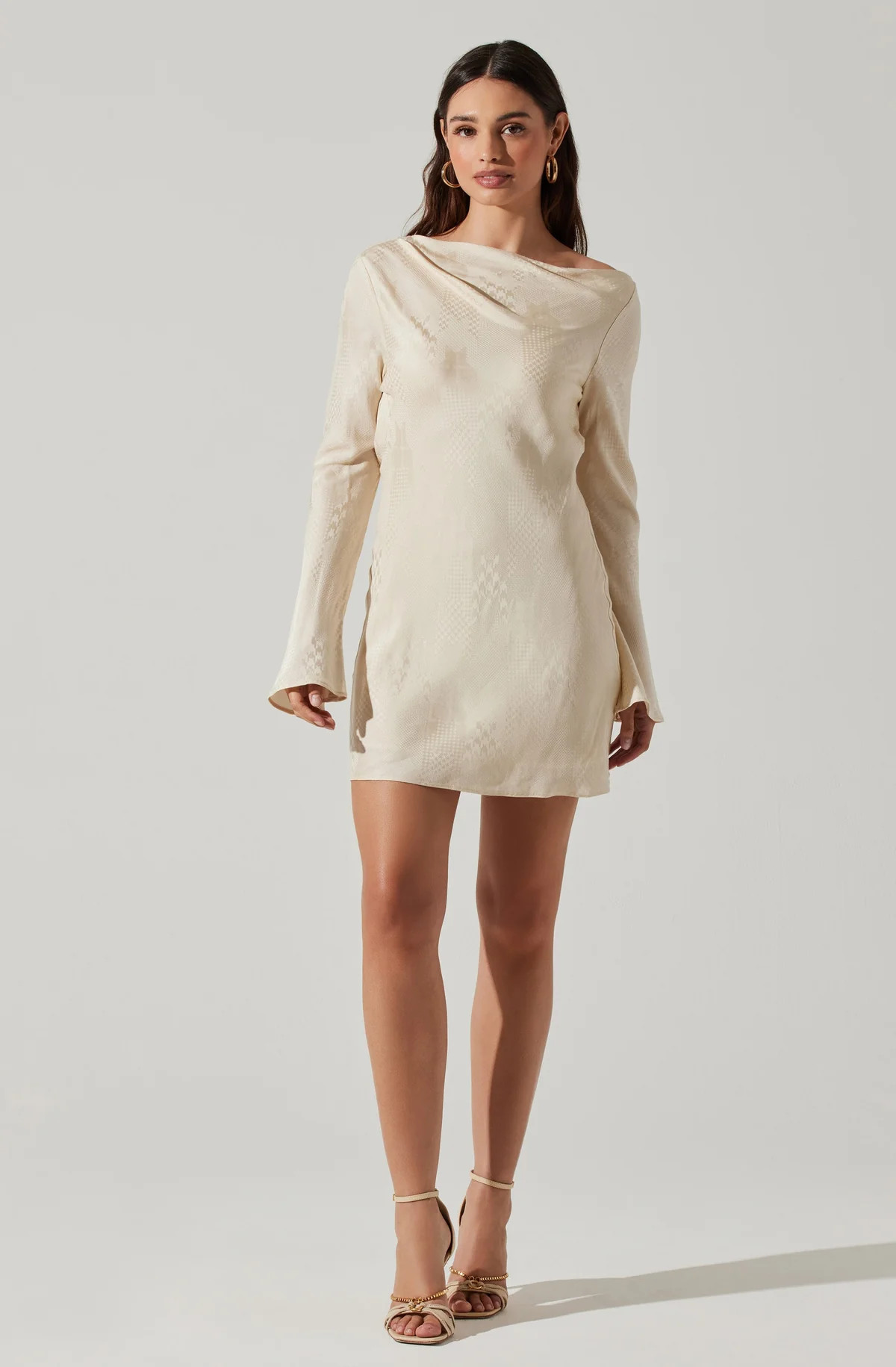 Sakari Bell Sleeve Mini Dress | ASTR The Label (US)