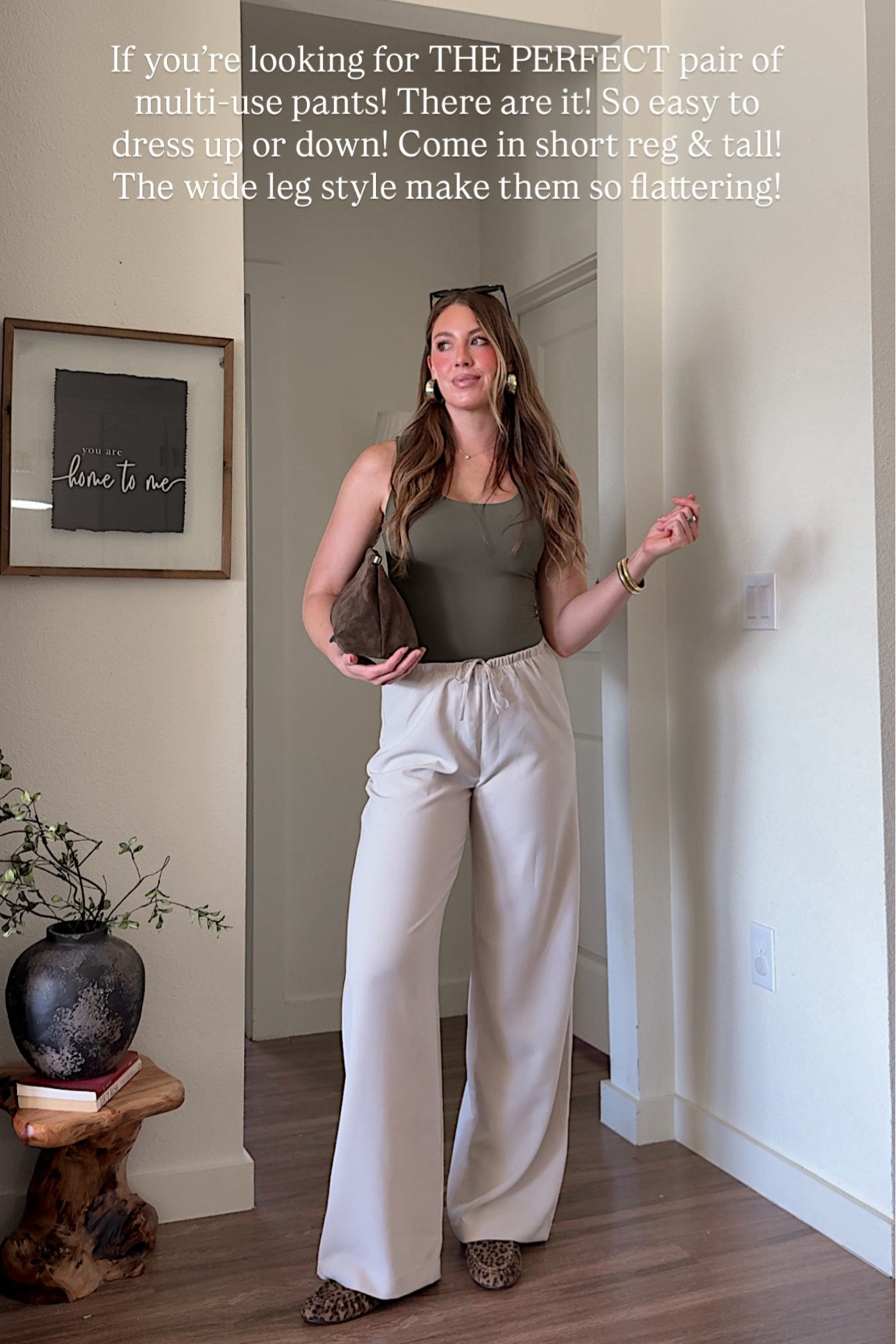 The perfect everyday multi-use pants! So easy to dress up or down! I’m 5’10 wearing a small tall & small in top!