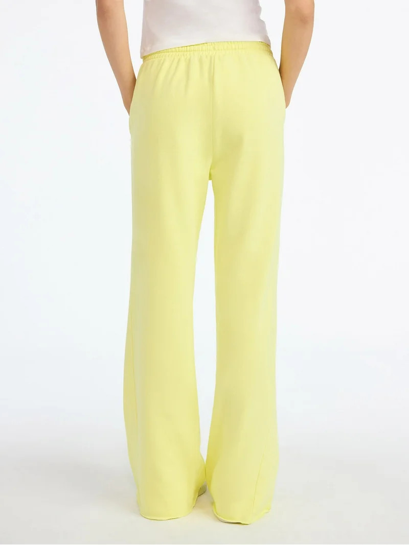 Scoop Women’s Mineral Washed Fleece Flare Leg Sweatpants, Sizes XS-XXL | Walmart (US)