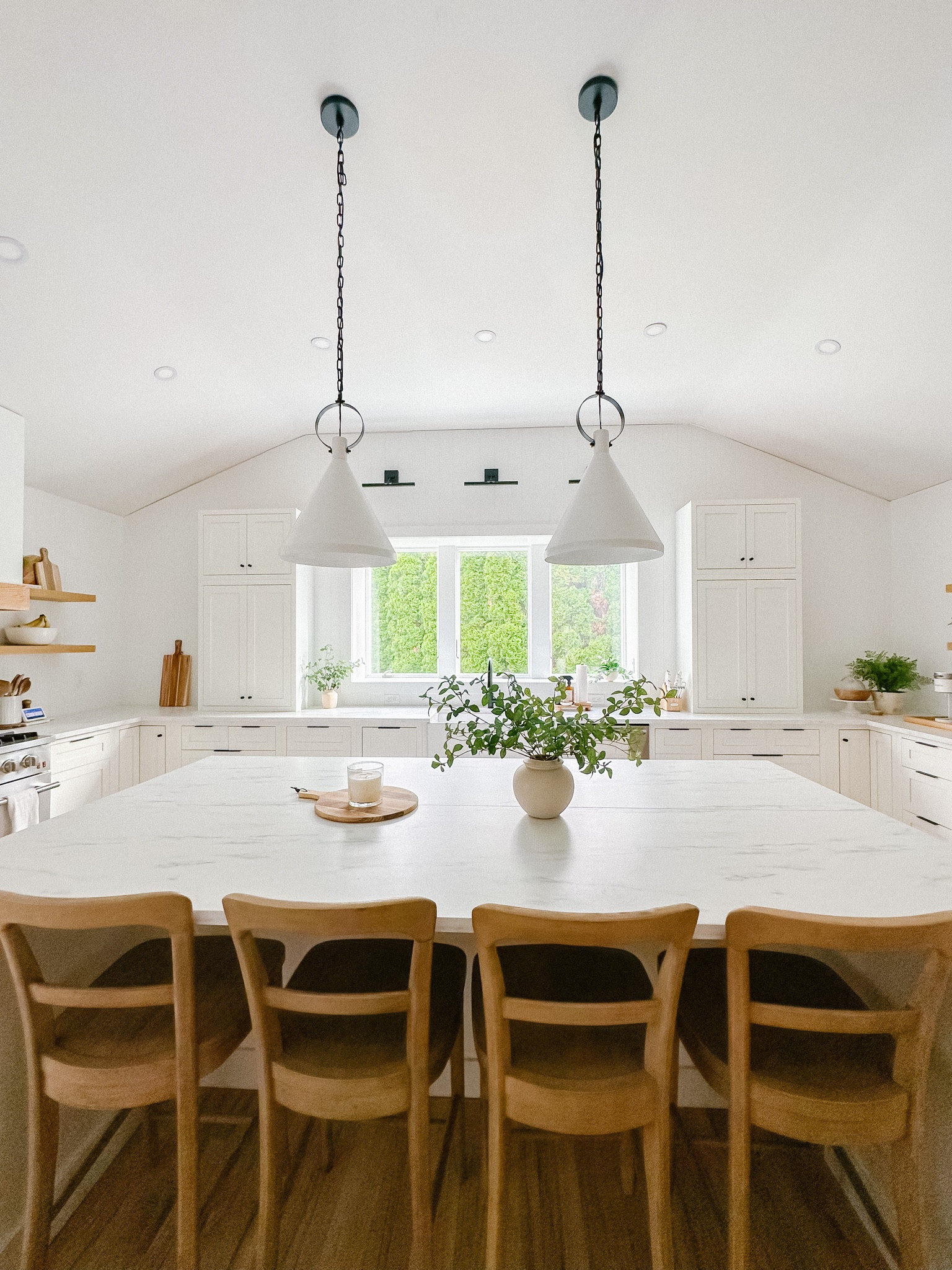 Organic Modern Kitchen

Pottery barn, Amazon home, studio mcgee, counter stools, pendant dupe, faux stems, greenery, wood counter stools, light fixtures, island pendants 

#LTKunder100 #LTKhome #LTKFind