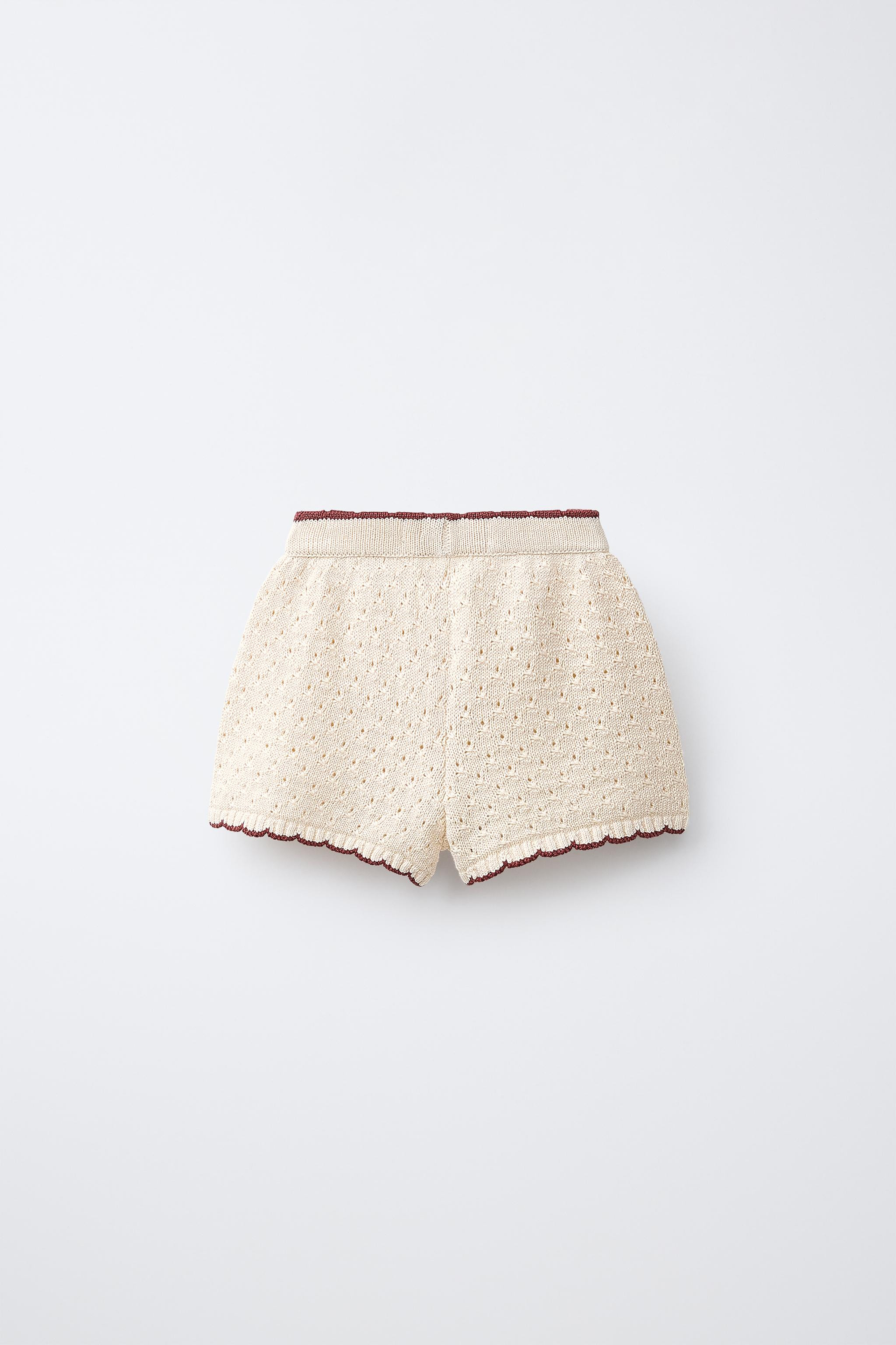 EMBROIDERED FLORAL KNIT BERMUDA SHORTS | Zara UK