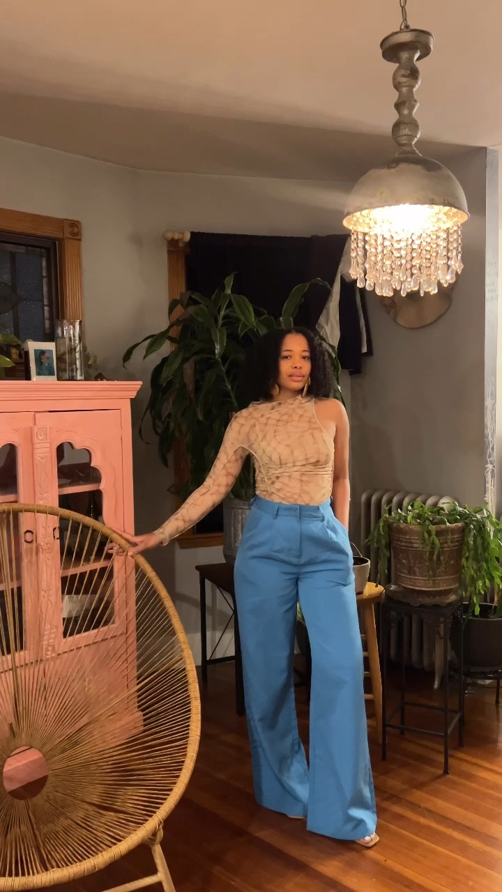 Here’s what I wore to an intimate performance at a theatre. Absolutely loved this fit!

My shirt is from Zara, and pants are from Shop Cider. 

I shared similar products that can help you get the same look!

#LTKfindsunder100 #LTKSeasonal #LTKparties #LTKstyletip