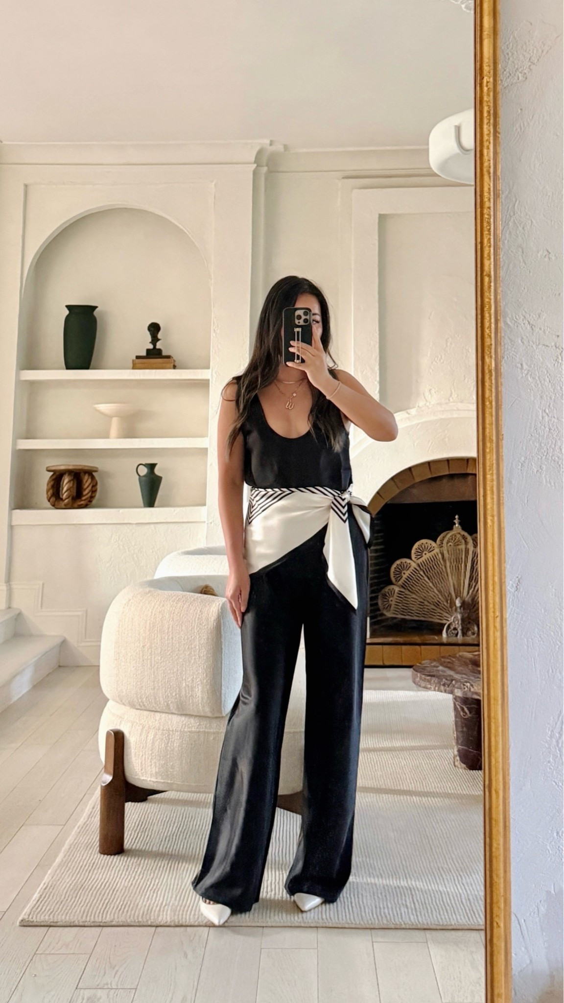For size reference, I’m 5 ft 115 pounds and wearing an XS in the top and Small Short in the pants. 

Pants have elastic band so it’s midsection comfortable and it’s petite friendly.

#LTKPetite #LTKOver40 #LTKootd