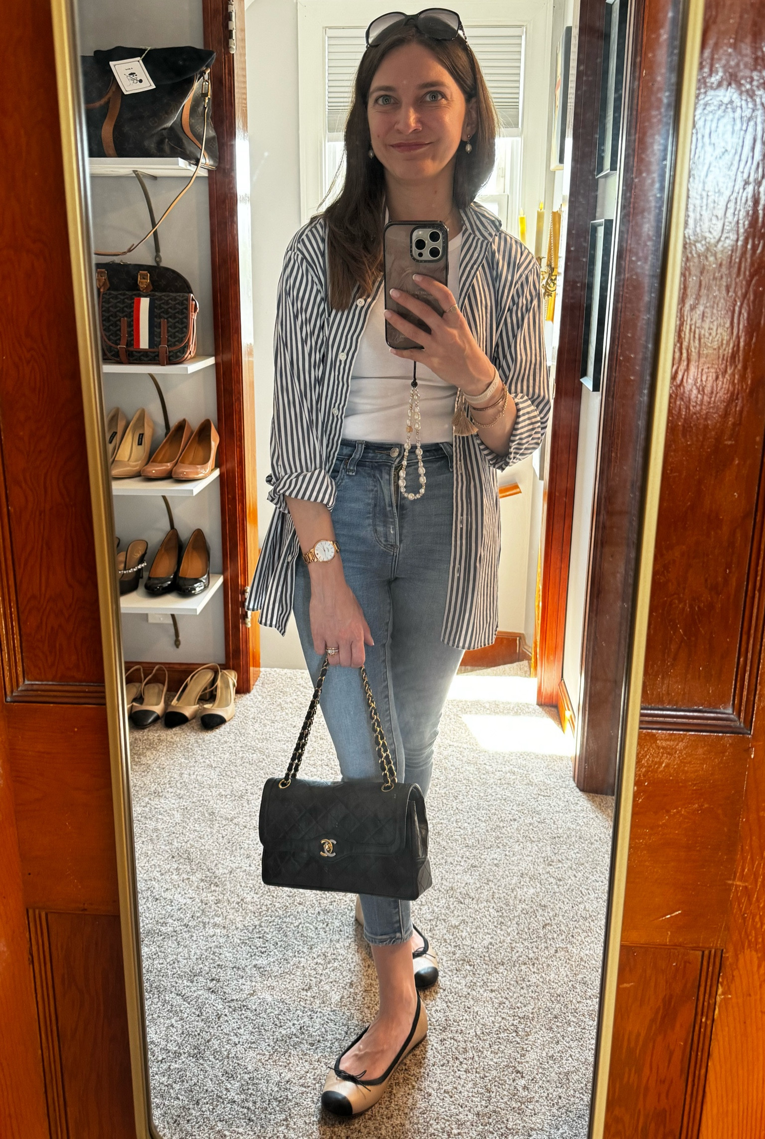 Brunch ‘fit check. The weather here in Milwaukee is beautiful today, perfect for a linen button down, skinny jeans, and my Parisian-inspired bag and ballet flats!

#LTKFindsUnder50 #LTKItBag #LTKFindsUnder100