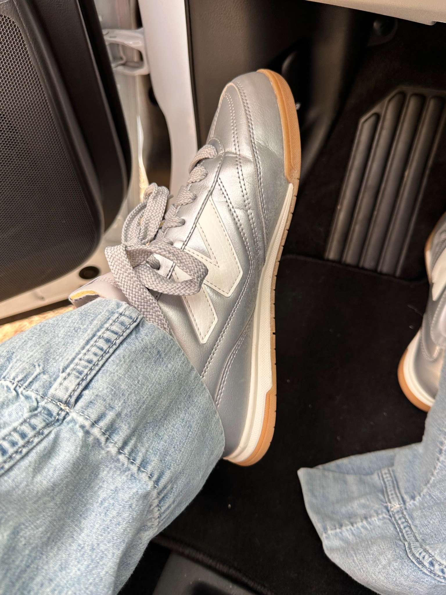 the only shoe you need! so light and comfortable 

#LTKGiftGuide #LTKOver40 #LTKootd