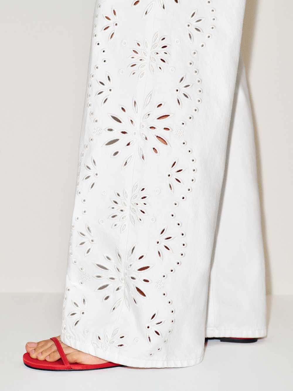 Cary Low Rise Slouchy Wide Leg Jeans | Reformation (Global)
