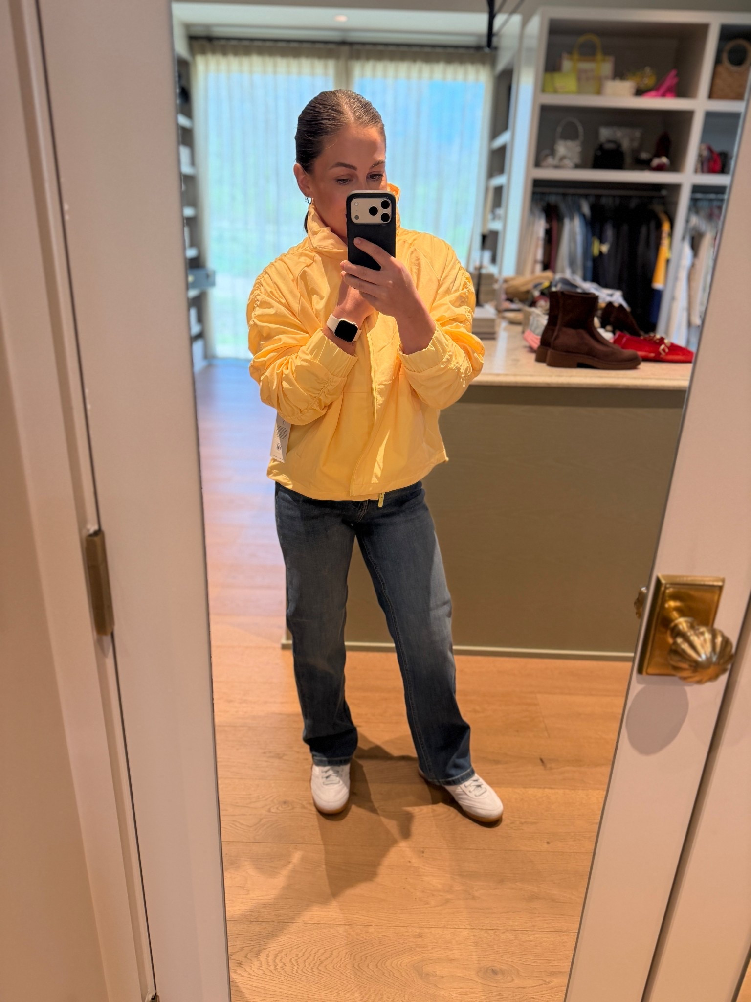 This jacket has a hood that you can tuck away! BRILLIANT! 

#LTKPetite #LTKmomlife #LTKActive