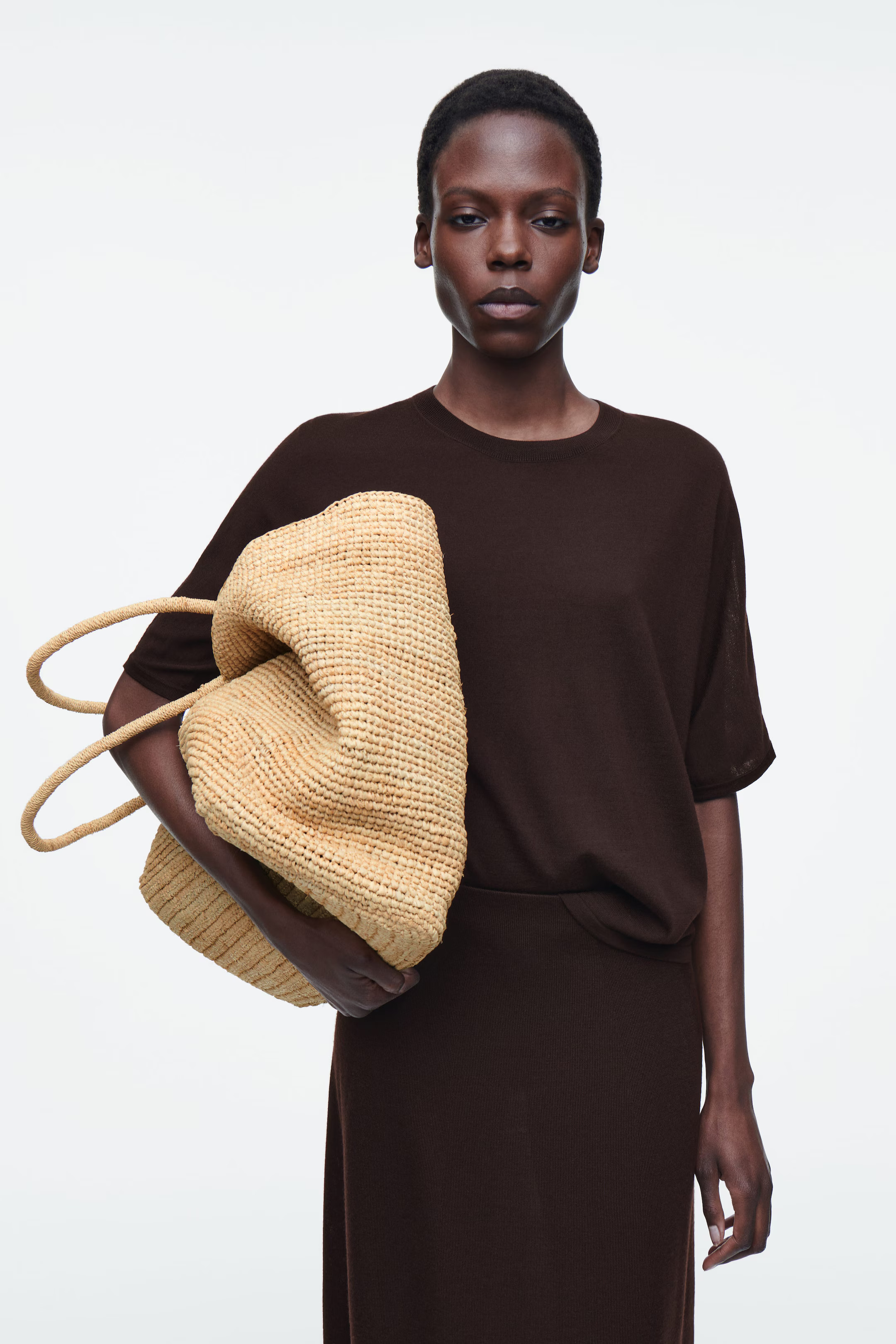 OVERSIZED HAND-WOVEN TOTE BAG - RAFFIA - BEIGE | COS UK