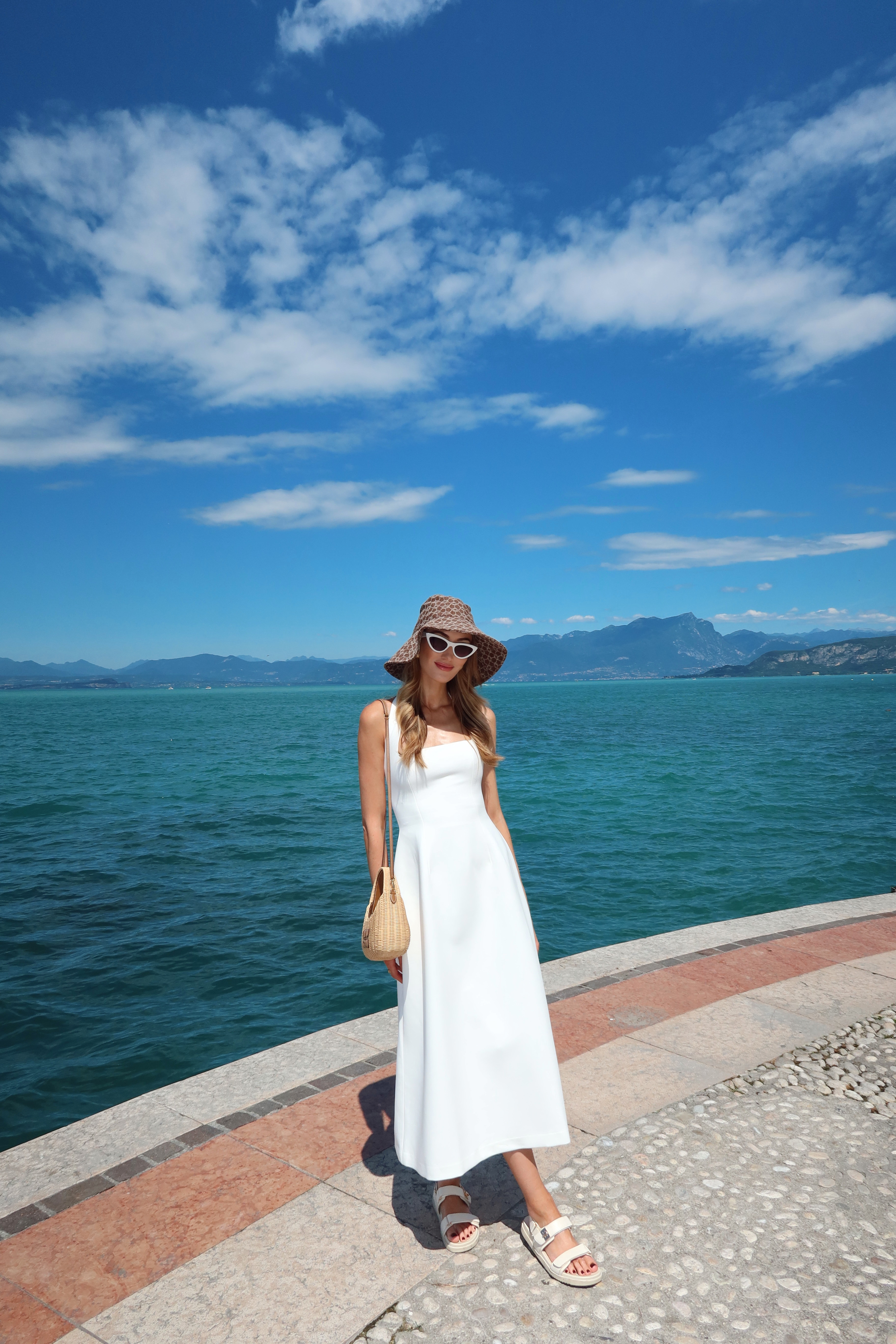 Lake Garda Outift - Odd Muse Cotton Mix Halter Midi Dress. Wearing a size XS - I'm 5'10" for reference :) Hat is old Devon Windsor - she makes the best sun hats. Tagging similar.


tags: odd muse dress, odd muse midi dress, odd muse white dress
 

 