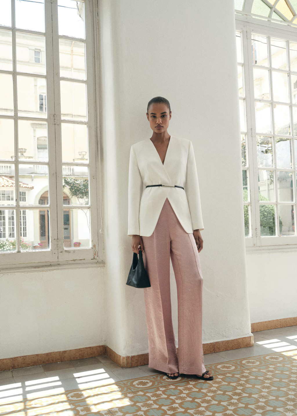 Satin crinkle-effect pants pastel pink - Woman - 10 - MANGO | Mango (US/MX/AU)