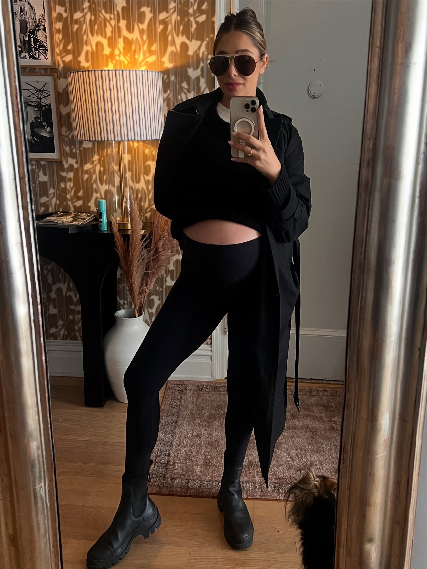 Feels *very* secret service with the only secret here being how well my non-maternity leggings serve the bump when worn backwards👀 #33weeks 

{{last slide is the forward fit which, weather permitting, I still love tbh}}

Double agent leggings: @nike 
Sweater: @lalignenyc 
Boots: @moncler 
Trench: @clubmonaco 
Tee: @zara 
Sunnies: @gucci 
Lip: @tower28beauty