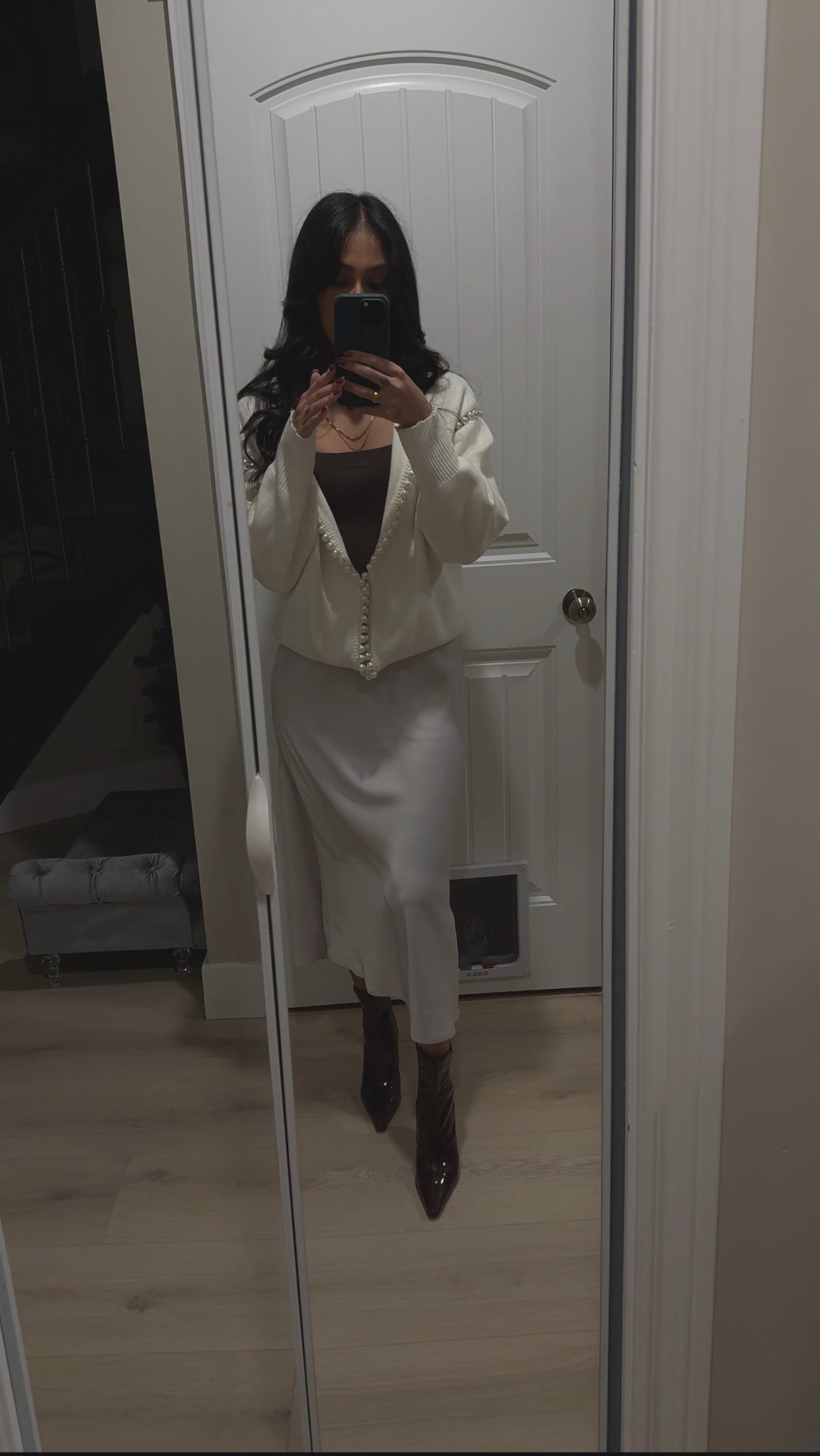 Let the holiday parties commence 🎅🏼

Holiday outfit
Christmas outfit 
Satin slip skirt
Holiday party 

#LTKcanada #LTKgiftguide #LTKstyletip