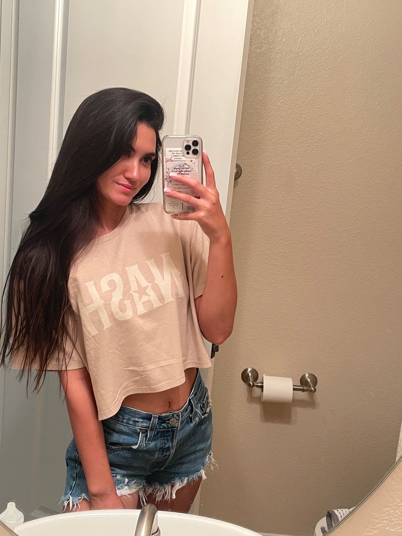 Nashville boxy cropped tee 




casual outfit, everyday style, comfy outfit, summer style, summer outfit, casual summer outfit, everyday outfit,

#LTKootd #LTKU #LTKTravel