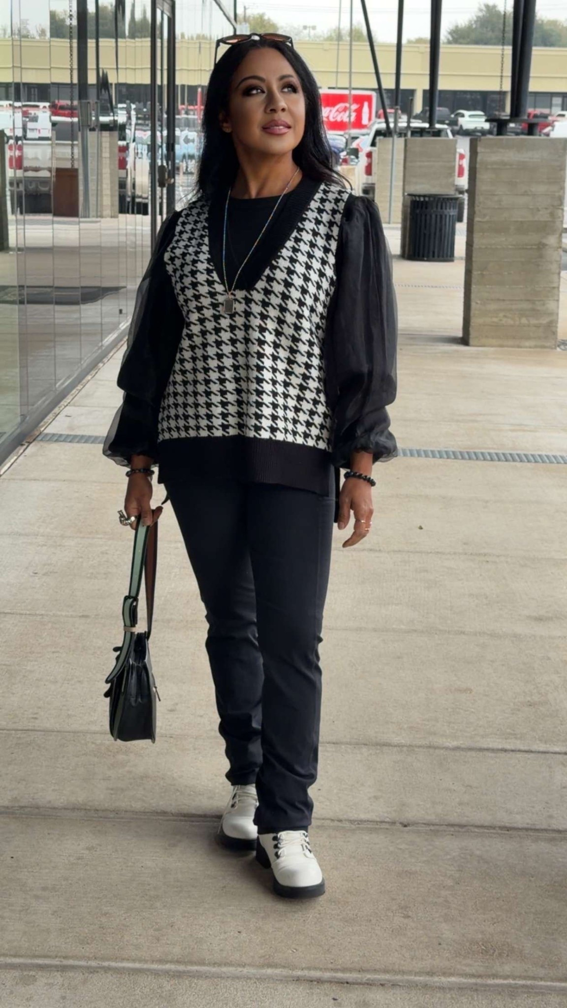 This season in Austin fashion feels like a monochrome moment:
black + white, minimal, bold, and effortlessly chic.

From black turtlenecks with white denim, to oversized wool coats, to chunky boots paired with crisp tees, the city’s winter vibe is giving modern, cool, and a little bit editorial. Perfect for morning coffee on South Congress, wandering the Domain, or cuddling up at a rooftop bar.

#LTKdayinmylife #LTKHoliday #LTKootd