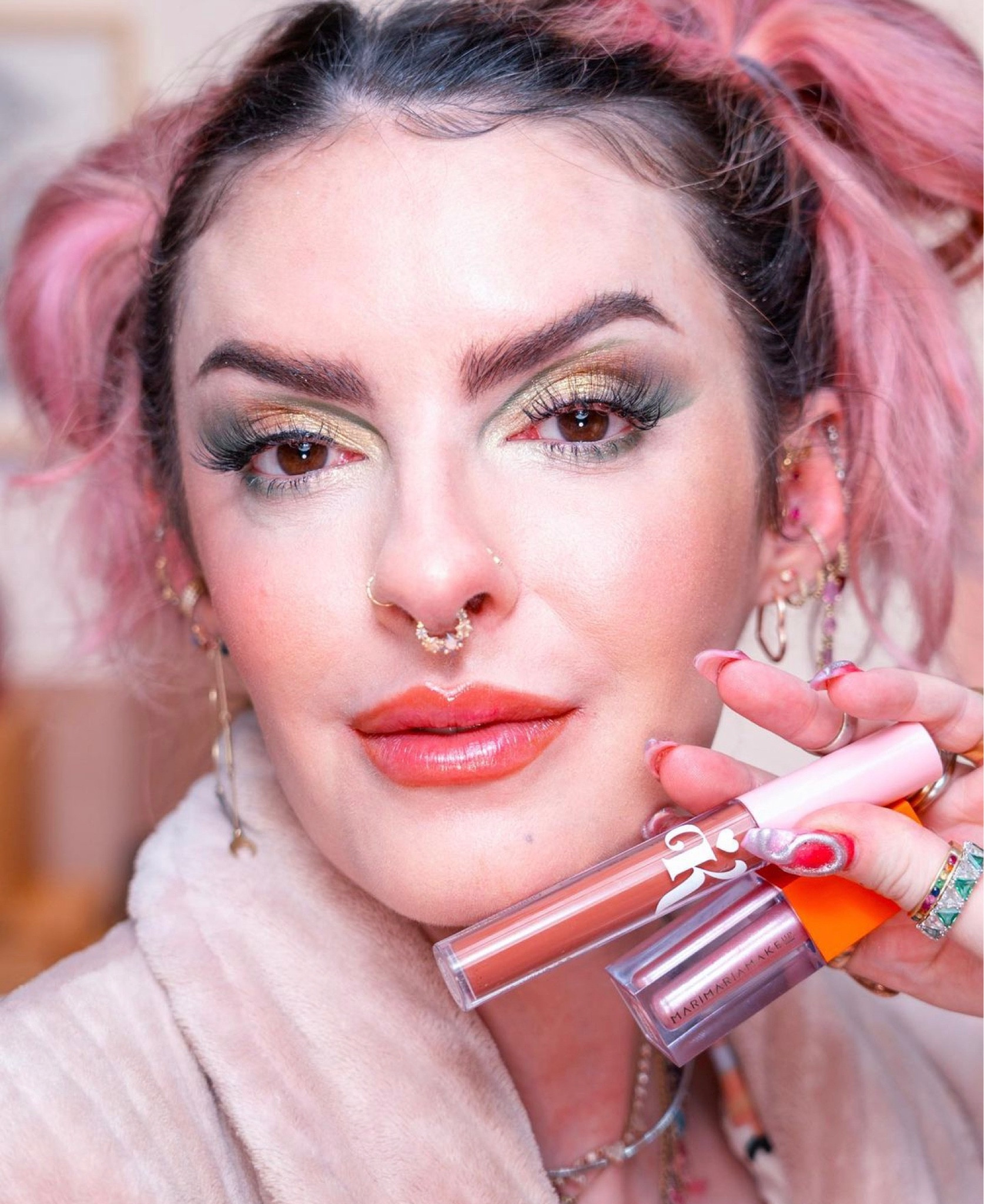 Do dia em que a @marimaria me maquiou  😝 O que acharam do resultado? Ela se saiu bem? 


#LTKbeauty #LTKbrasil