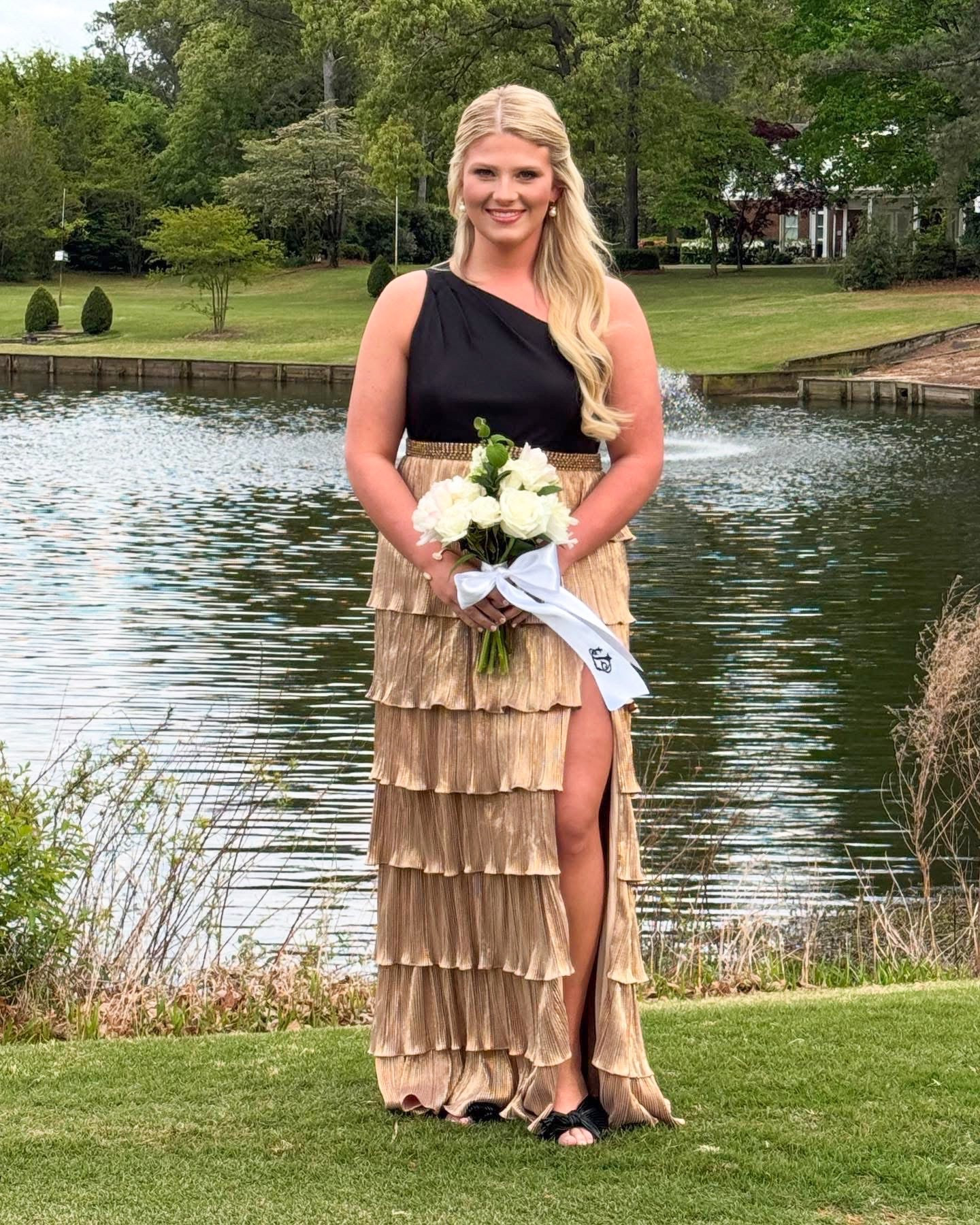 Prom fit details!! 🥂🤍

#LTKParties #LTKBeauty #LTKSeasonal