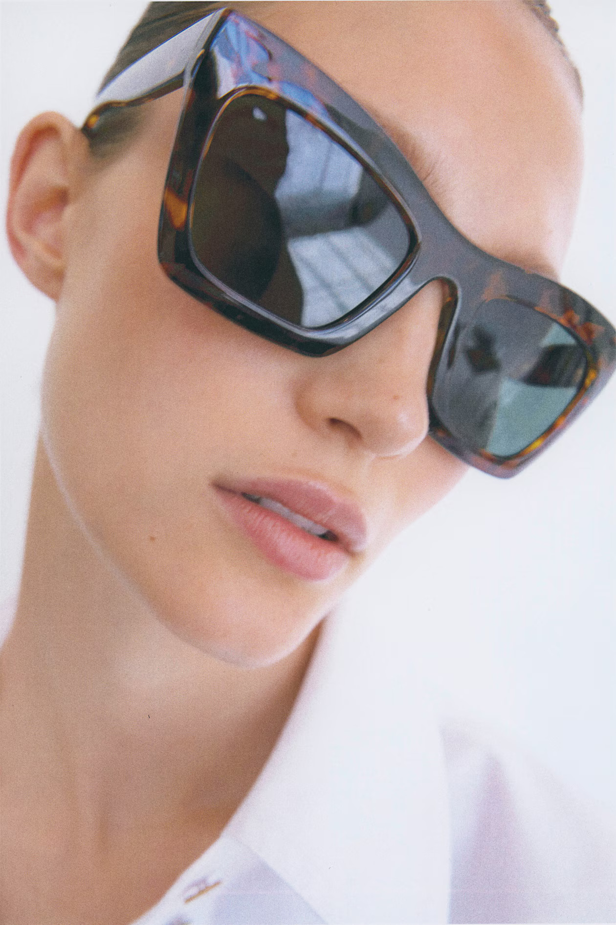 Cat-eye sunglasses | H&M (UK, MY, IN, SG, PH, TW, HK)