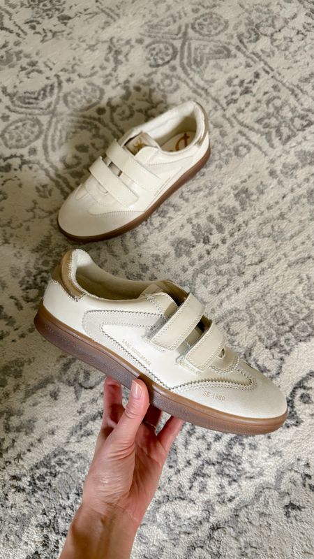 Love these white sneakers shoes footwear low top sneakers cole haan 

#LTKSeasonal #LTKFindsUnder100 #LTKShoeCrush