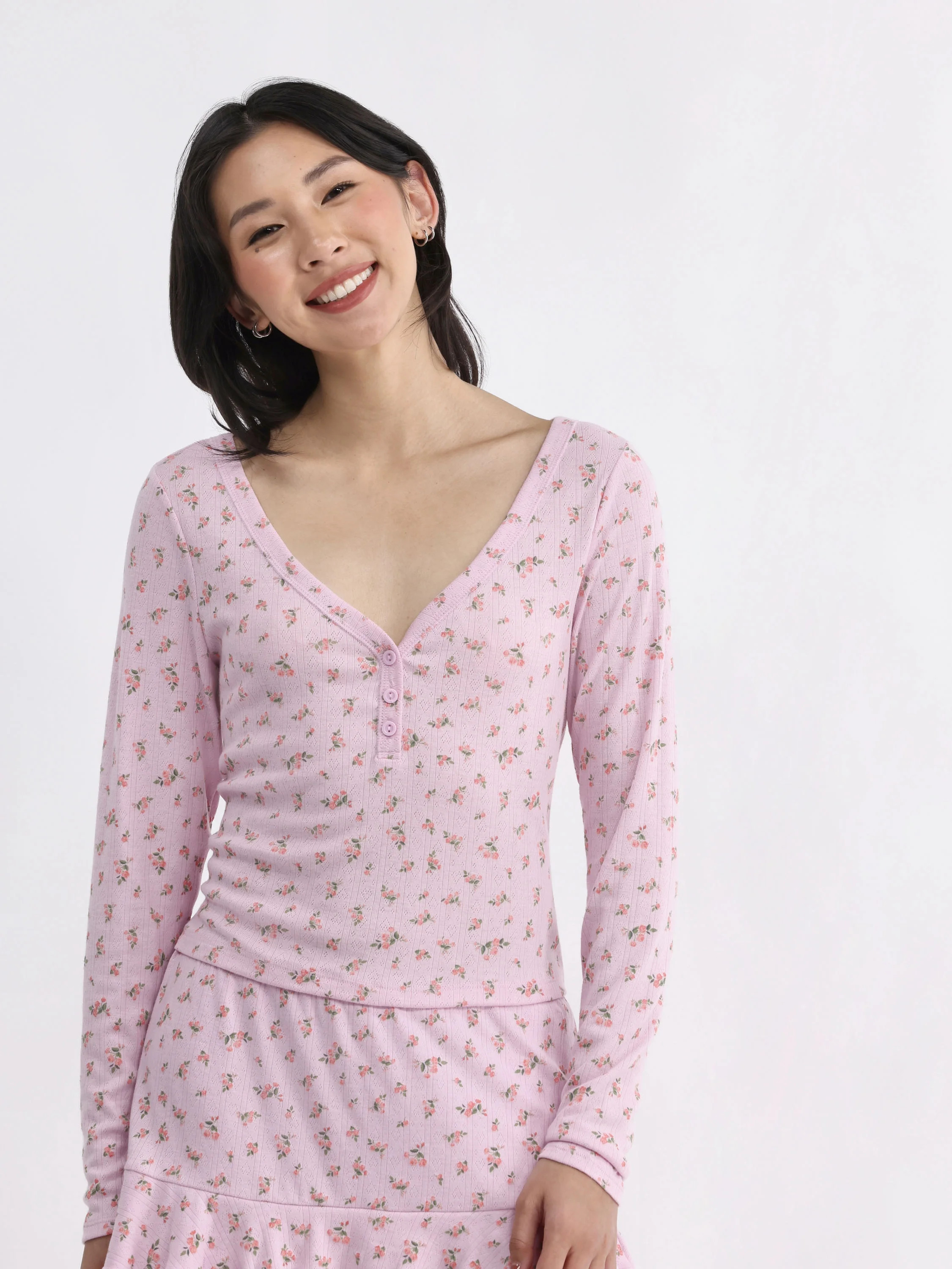 No Boundaries Pointelle Henley Sleep Top, Women’s - Walmart.com | Walmart (US)