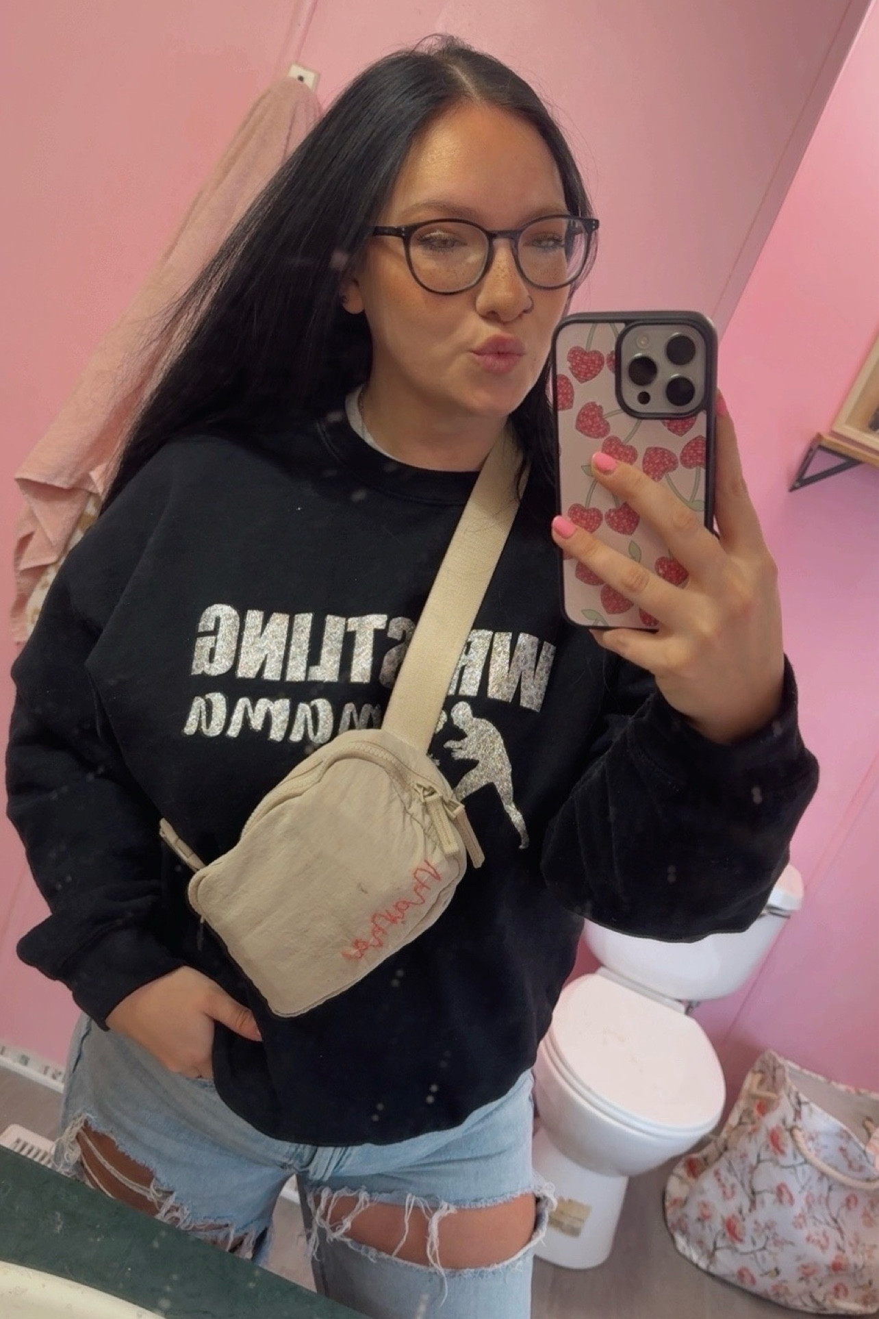 Wrestling mama, mom outfit, comfy
