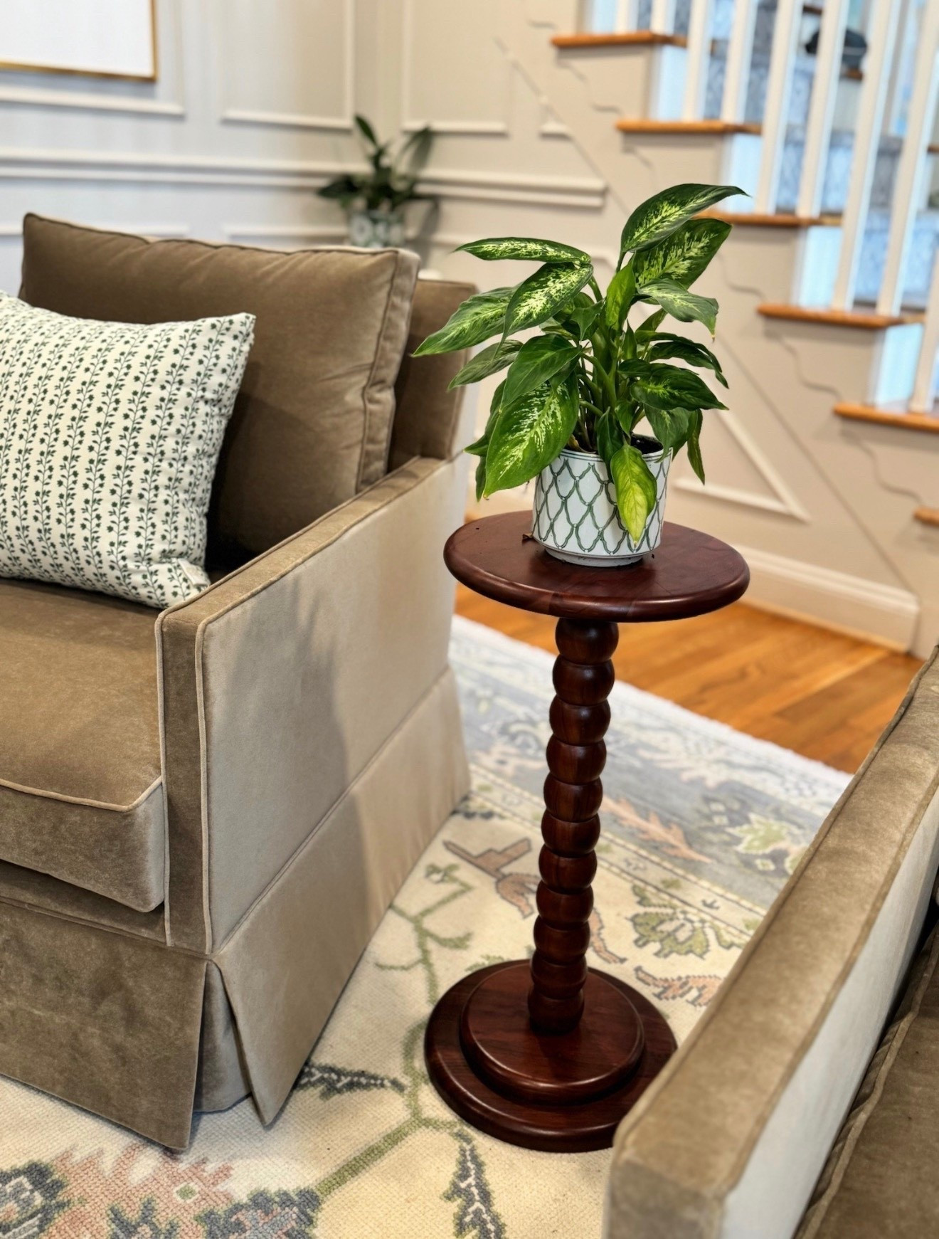 I can’t believe the price of this end table! 

#LTKSaleAlert #LTKHome #LTKFindsUnder50