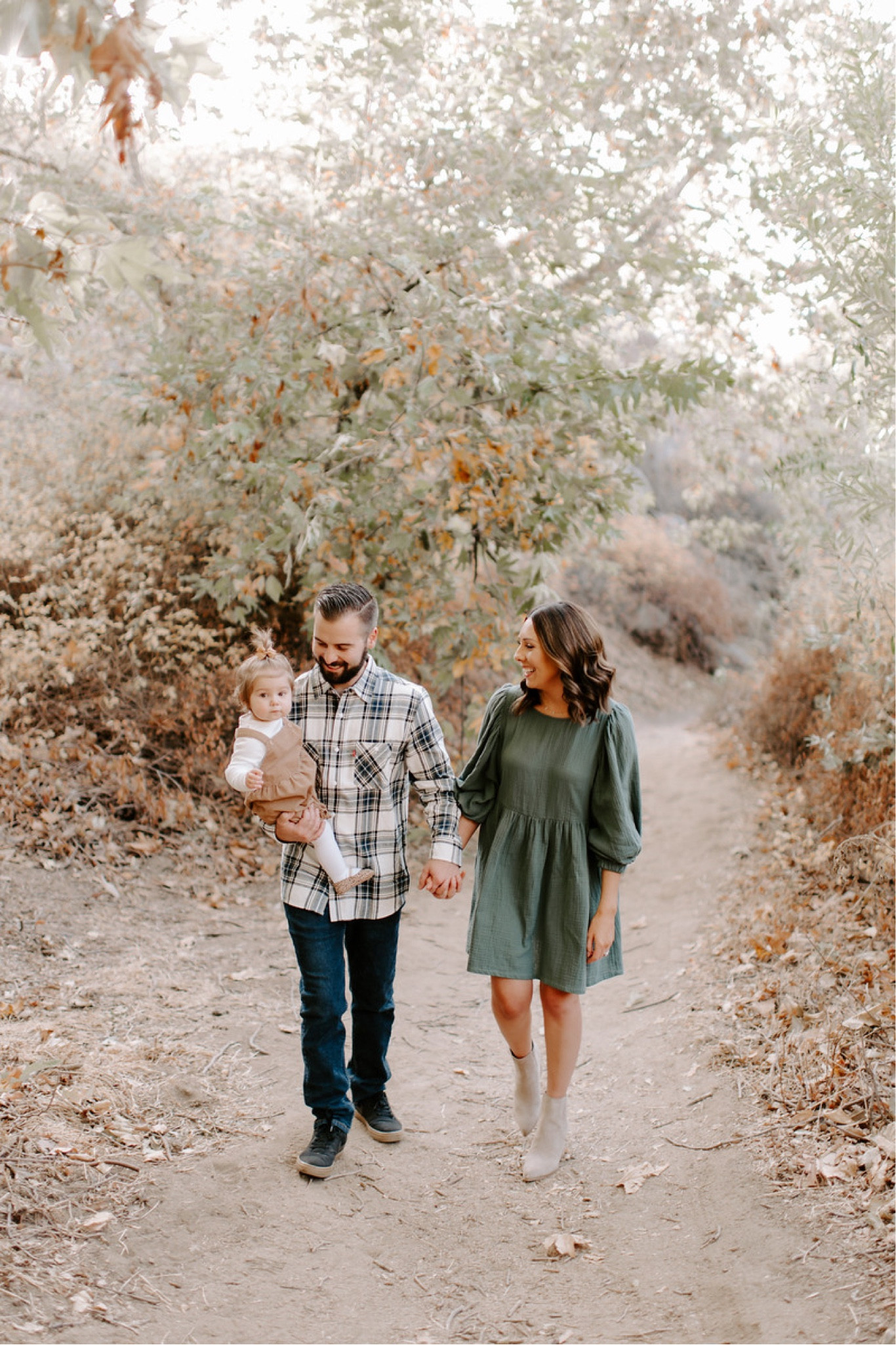Family photo outfit ideas. #familyphotooutfit #greendress #familystyling

#LTKfamily #LTKsalealert #LTKstyletip
