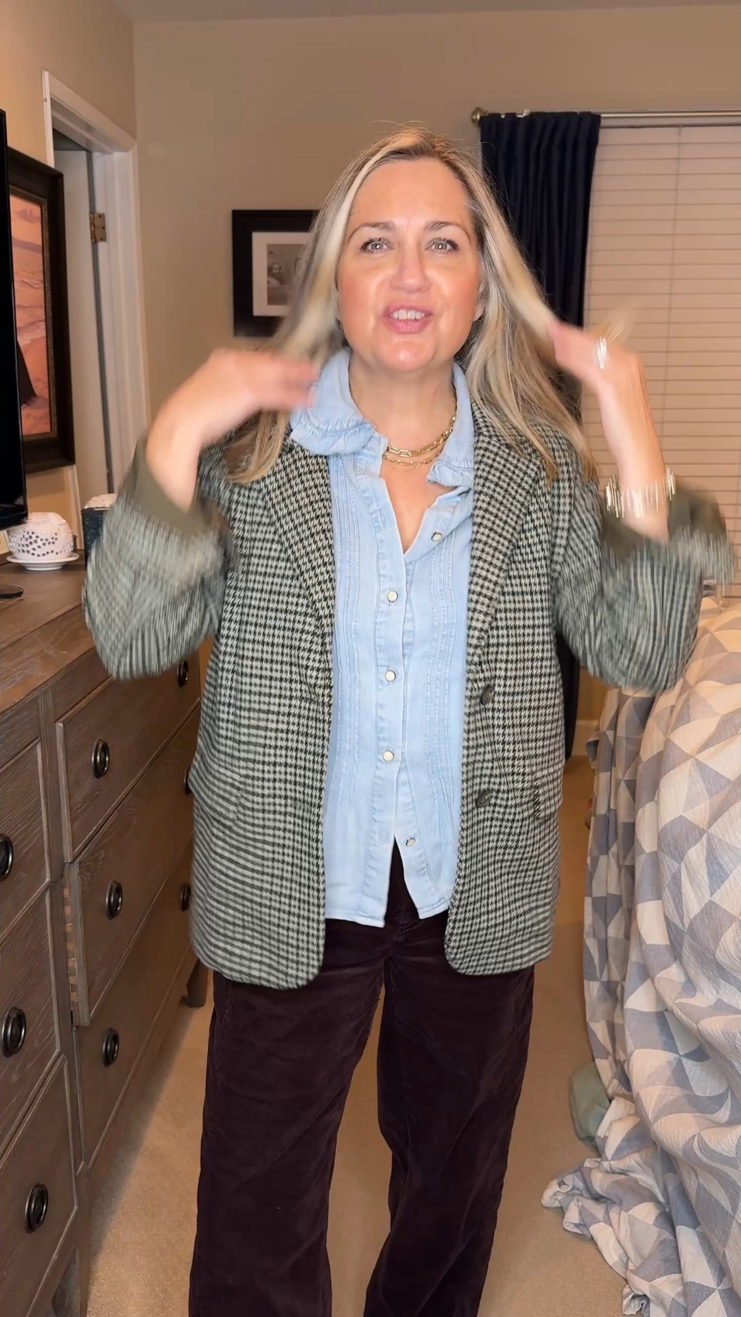 Here’s what I wore out to dinner the other night. Lots of things are on sale now.  My blazer jacket is a couple years old, but I linked some very similar.  

#LTKootd #LTKGiftGuide #LTKHoliday