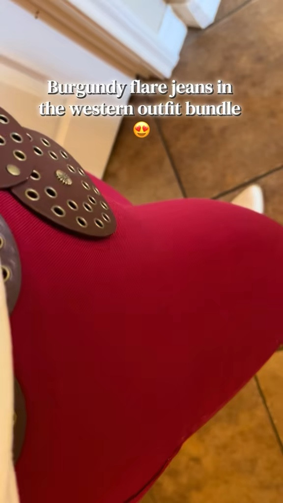 Loving these burgundy flare leg jeans that come in the western outfit bundle from Willow Boutique 

#LTKSaleAlert #LTKMidsize