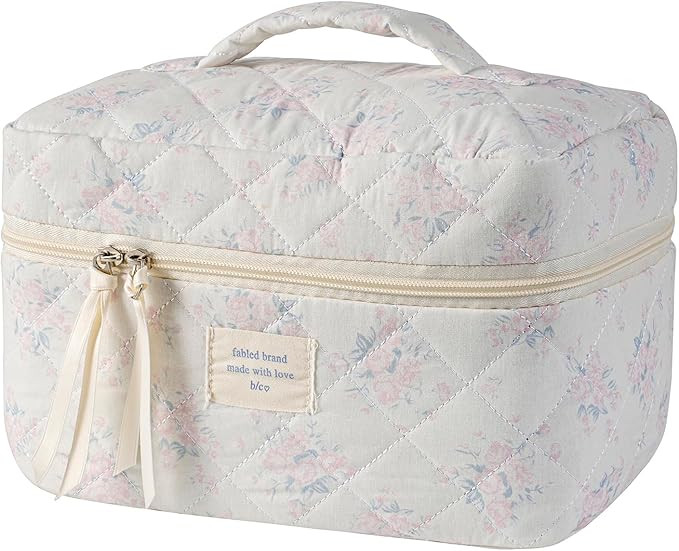 uekeboag Large Travel Quilted Makeup Bag for Women, Floral Cotton Cosmetic Bag, Coquette Aestheti... | Amazon (US)
