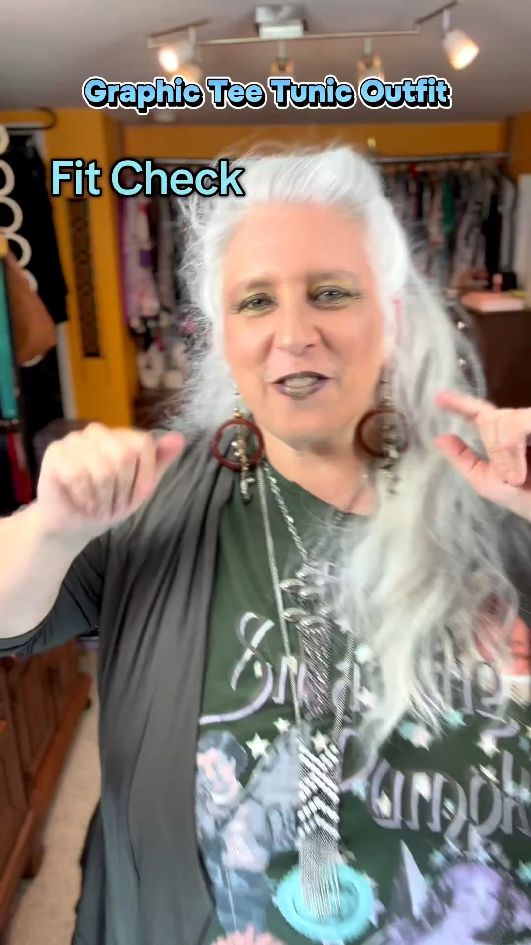 Do you DIY your graphic tees?

#Torrid #Anthropologie #Ourbella #RainbowHighlighter #GrayHair