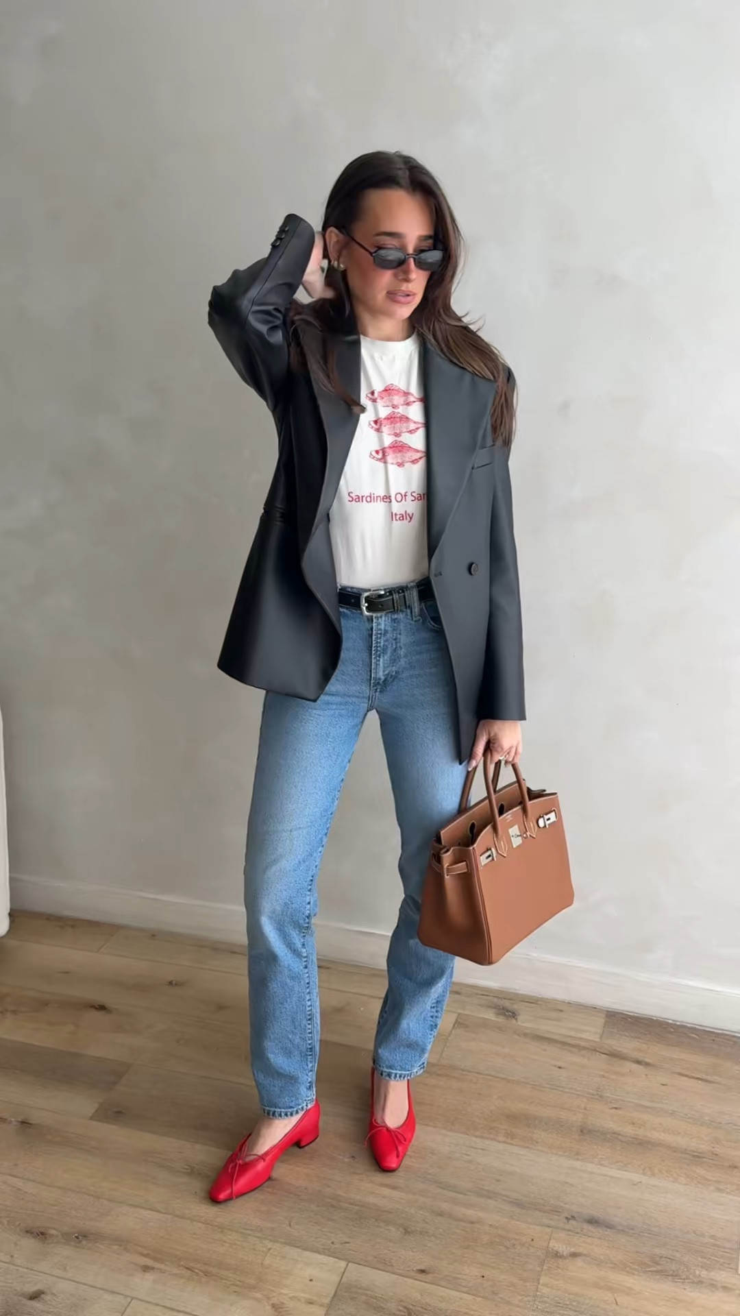 daily outfit styling feat. Calvin 🐾❤️

outfit styling, ootd, wardrobe styling, New York styling, source unknown blazer, favorite daughter jeans

#LTKootd