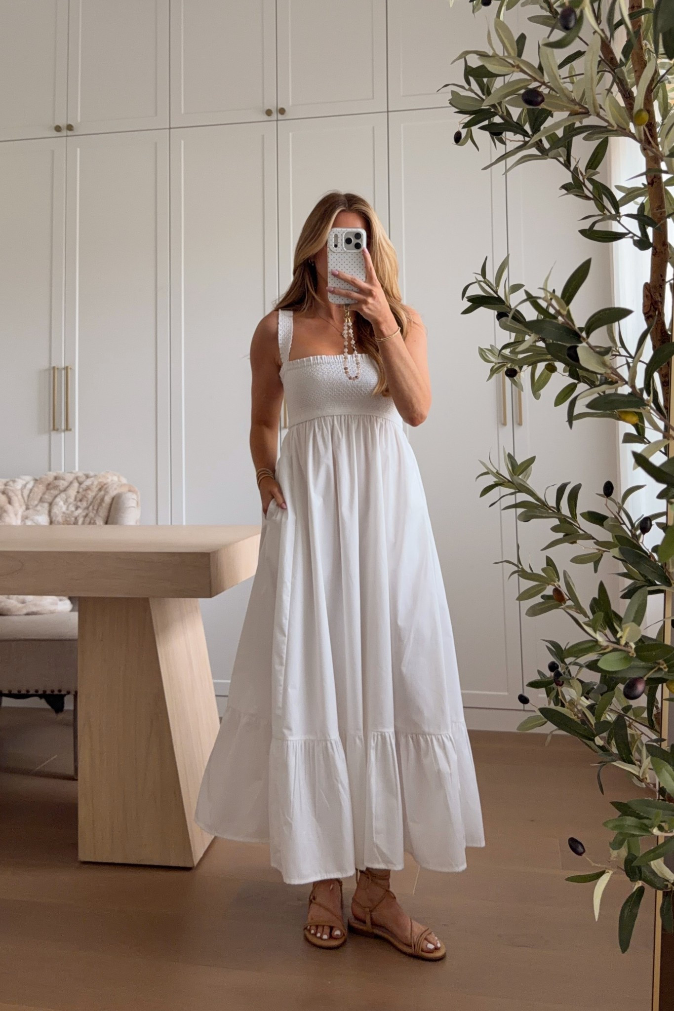 wearing an xs regular length! doubles as a maxi skirt. 