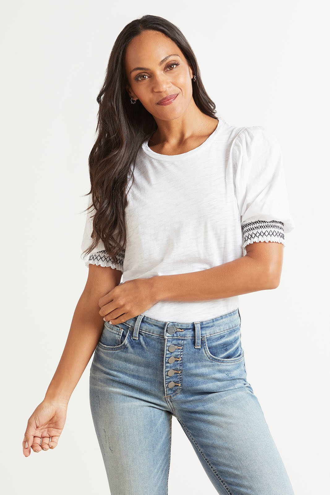 GOLDIE Puff Sleeve Tee with Smocked Cuff | EVEREVE | Evereve