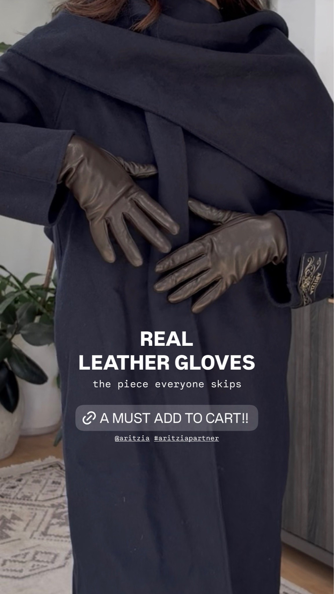 No one wears real gloves anymore, and they’re such an easy way to make your outfit look RICH 👌🏻 

@Aritzia #aritziapartner