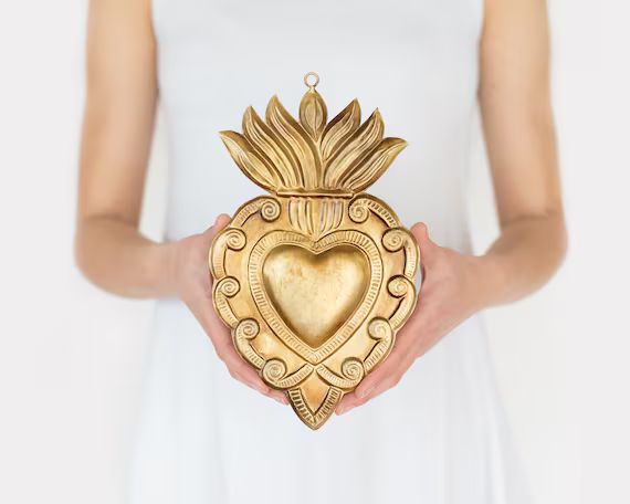 Sacred Heart, Milagro Heart, Large Gold Heart Flat, Catholic Heart, Wall Hanging | Etsy (US)