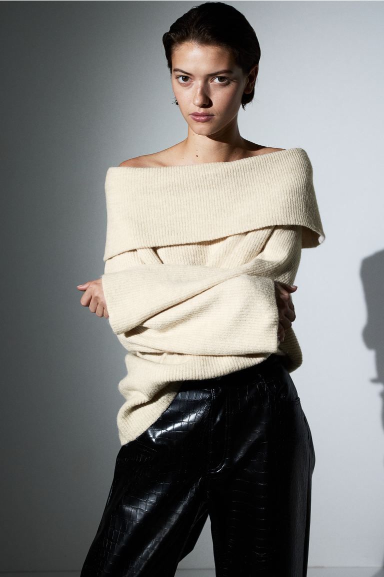 Rib-knit off-the-shoulder jumper - Light beige - Ladies | H&M GB | H&M (UK, MY, IN, SG, PH, TW, HK)
