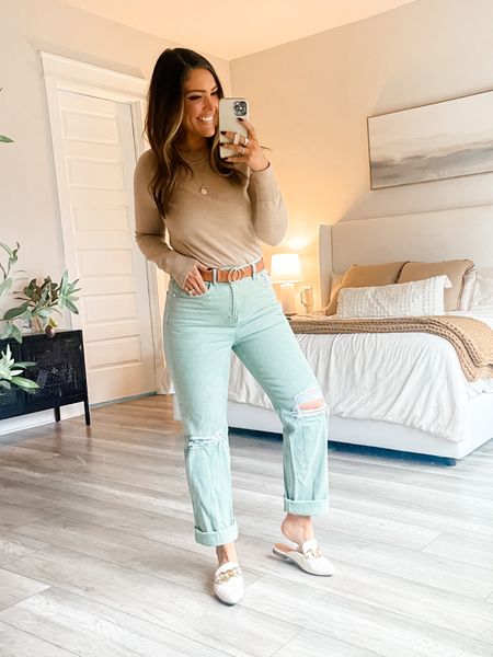 Top: Medium
Bottom: 7 (Not linkable - True Jean with no stretch; size up if between sizes) *Use code DIMPLESNDEADLINES at Wild Oak Boutique for a discount on the pants. 

#LTKmidsize #LTKstyletip #LTKfindsunder100
