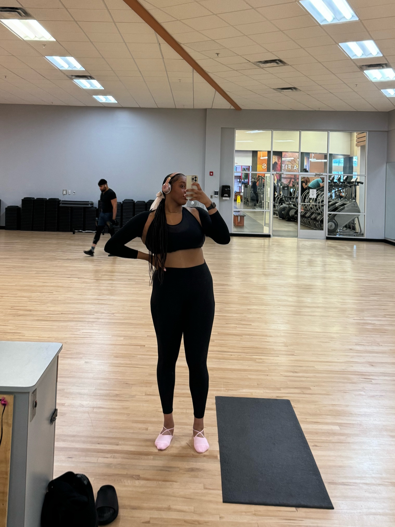 Pilates workout fit! All black with a touch of pink! Set is from Fabletics 

#LTKfindsunder100 #LTKActive #LTKstyletip