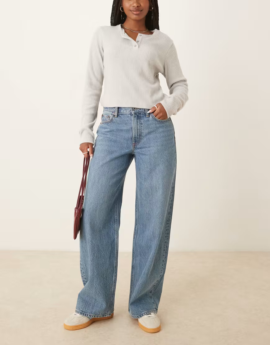 Abercrombie & Fitch high rise loose jeans in light wash-Blue | ASOS (Global)