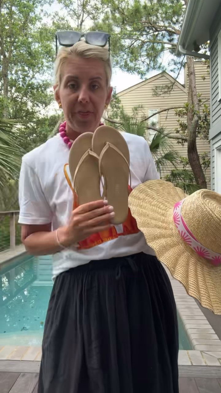 Last day BEST day at the beach! 
Swim top - small
Swim bottoms - medium 
Pants - xs 
Sandals - 8 tts 
Bandette Bands - code mixandmatch10
Allie +Bess - Catherine20

#LTKdayinmylife #LTKmomlife #LTKootd