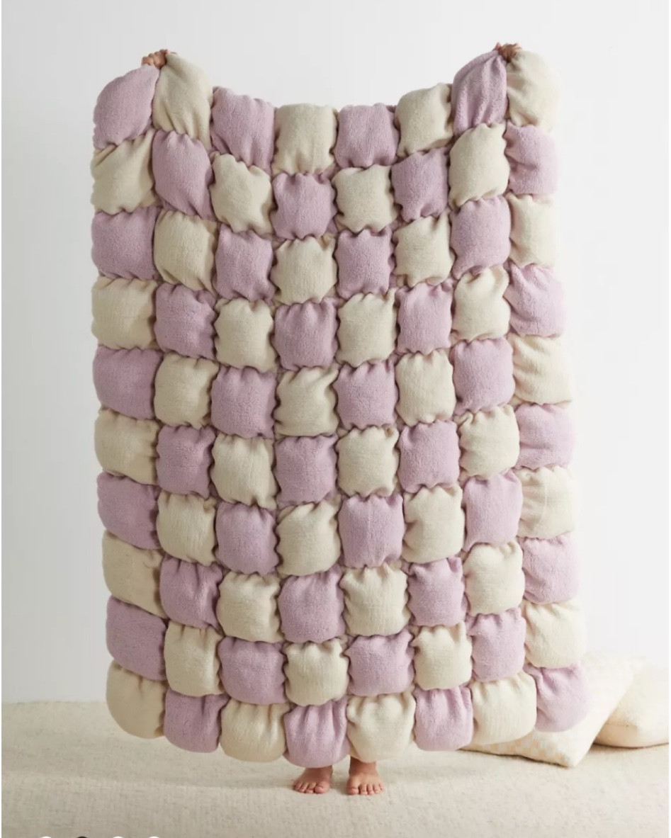 25% Off Sitewide! 
Marshmallow Cloud Fleece Throw Blanket, Puff Quilt, Gift Guide

#LTKHolidaySale #LTKGiftGuide #LTKHoliday