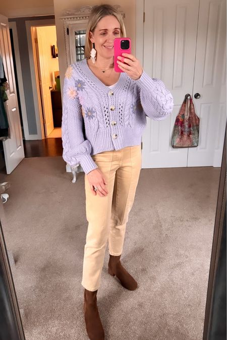 Cute fall outfit idea. This darling Chicwish sweater is currently 25% off and under $60. Wearing a S-M.

DOUSEDINPINK5 for $5 off at Nickel & Suede.

#falloutfits #teacheroutfit #utilityjeans

Use code Dous

#LTKSeasonal #LTKworkwear #LTKsalealert