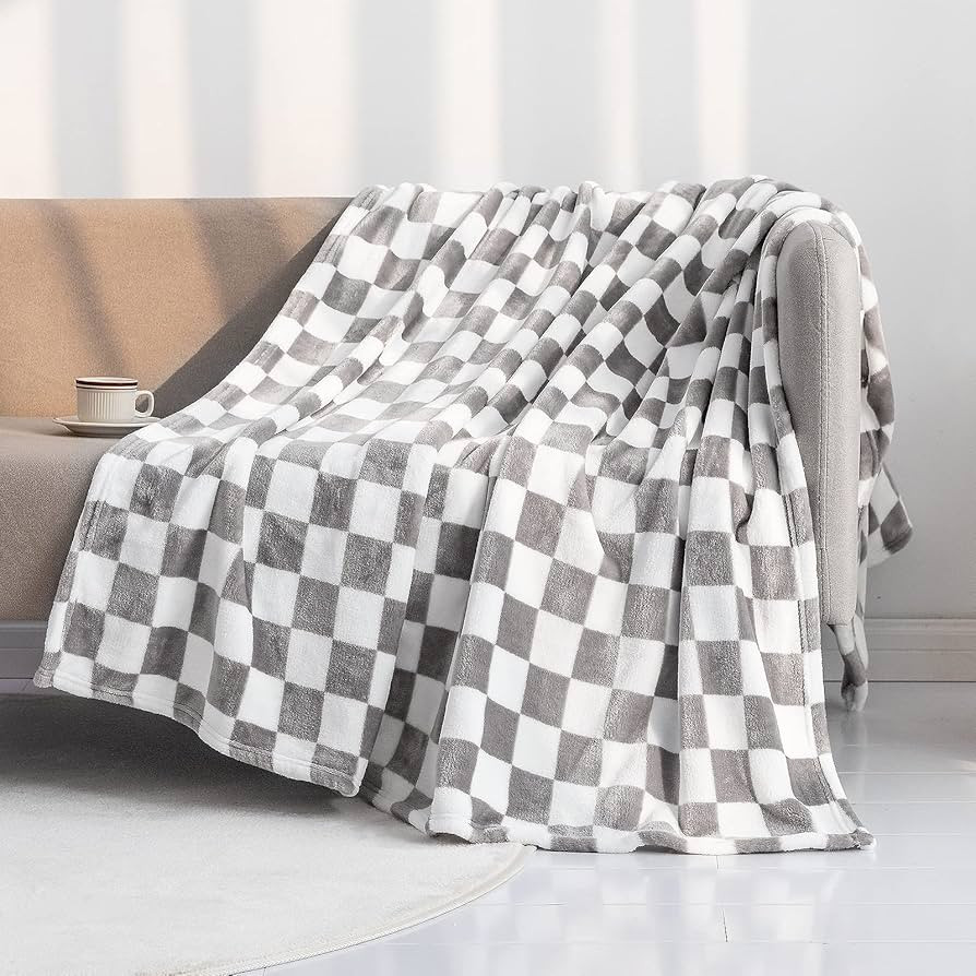 LOMAO Throw Blankets Flannel Blanket with Checkerboard Grid Pattern Soft Throw Blanket for Couch,... | Amazon (CA)