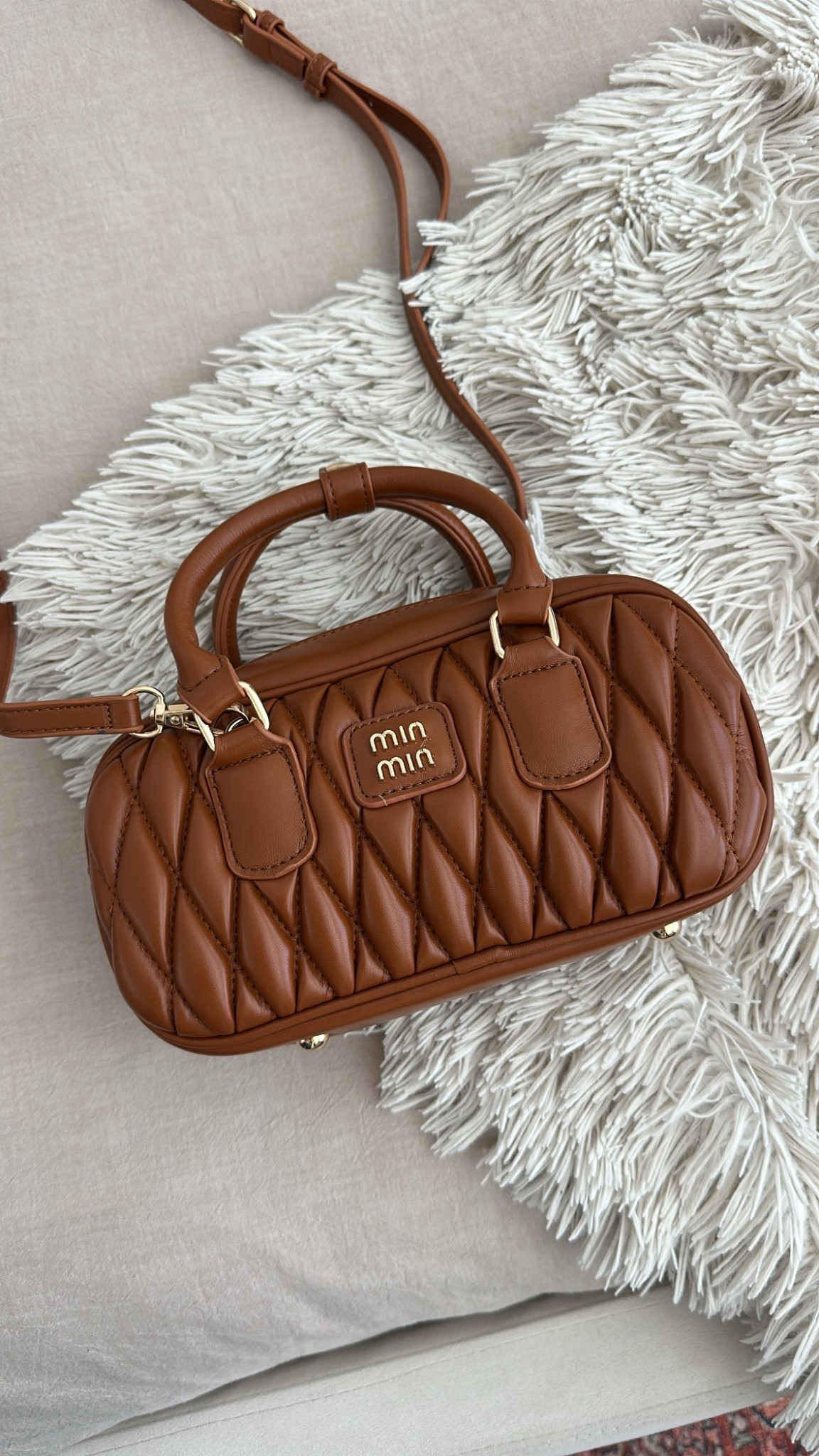 Amazon designer inspired handbag


#LTKFindsUnder50 #LTKStyleTip #LTKSaleAlert