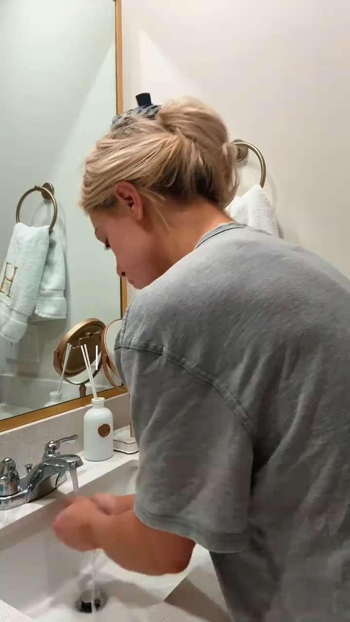 Monday morning vlog! 

 #LTKgrwm #LTKootd #LTKmorningroutine