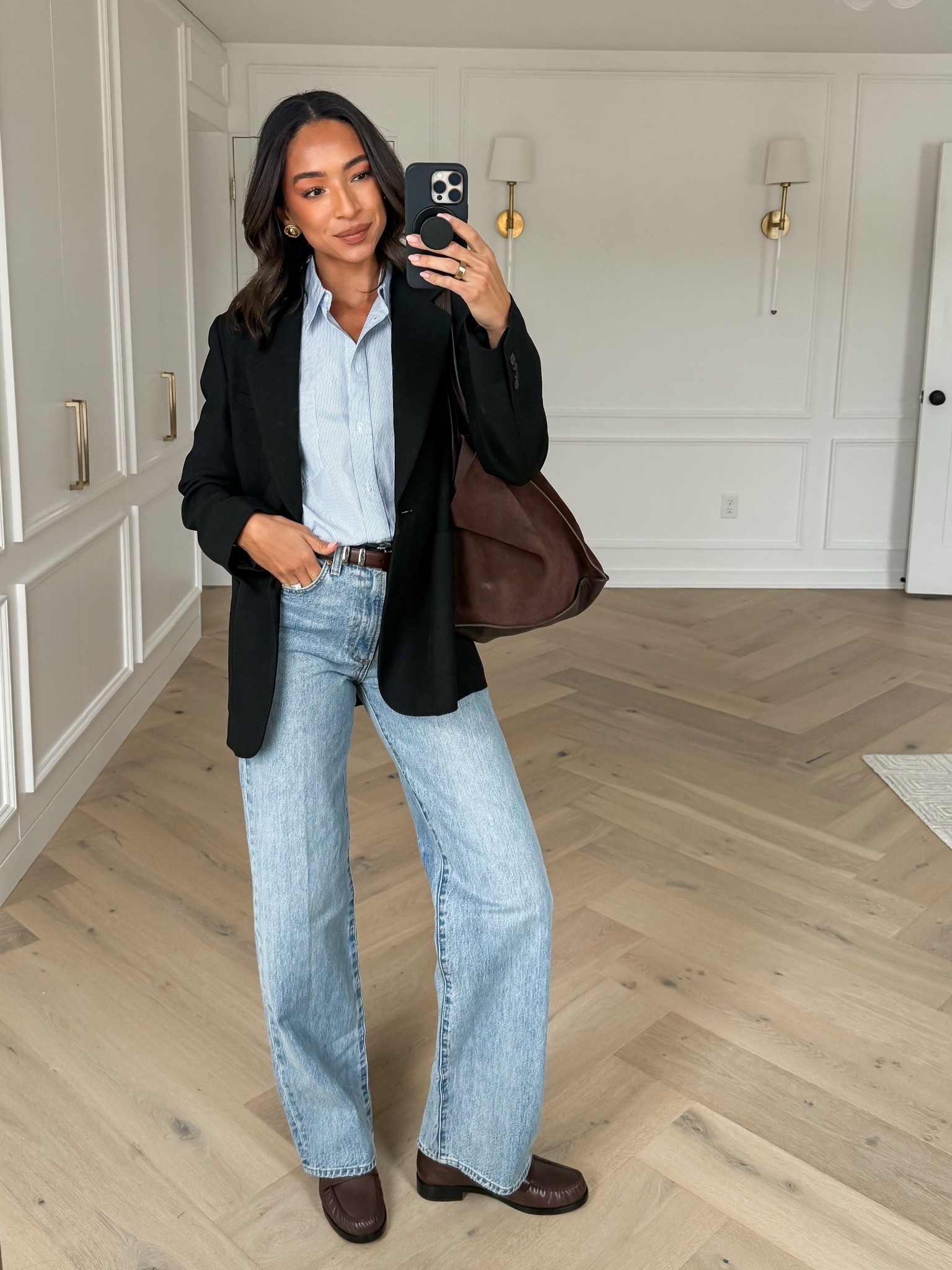 Spring Capsule Wardrobe 🤍 Wearing size S button-up, S blazer and size 26 Tall denim @aritzia #aritziapartner 

Wardrobe staples
Spring fashion
Spring outfit 
Closet staples
Closet essentials 
Casual outfit 
Workwear

#LTKSeasonal #LTKStyleTip #LTKFindsUnder100