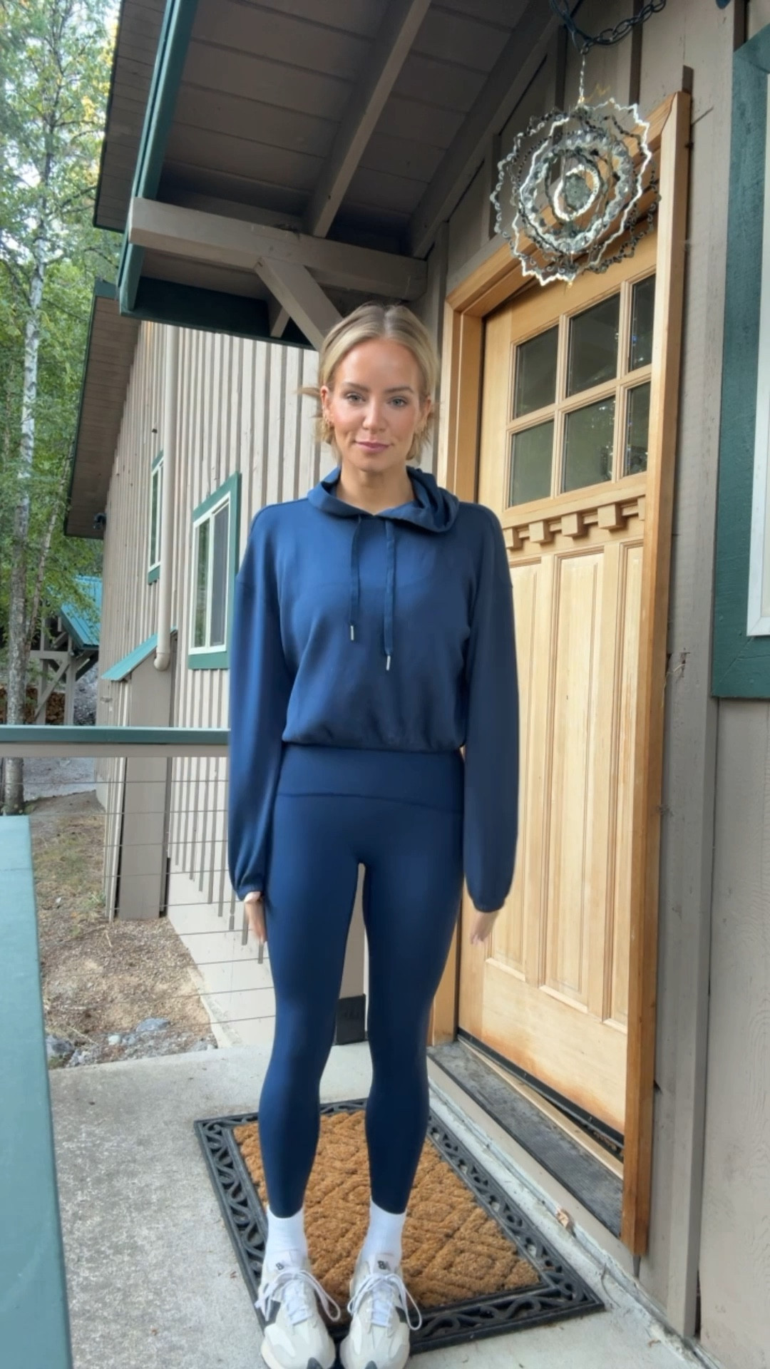 Use code JESSICABXSPANX to shop @spanx!

I’m wearing a small in both the top & leggings. 

#LTKActive #LTKSaleAlert