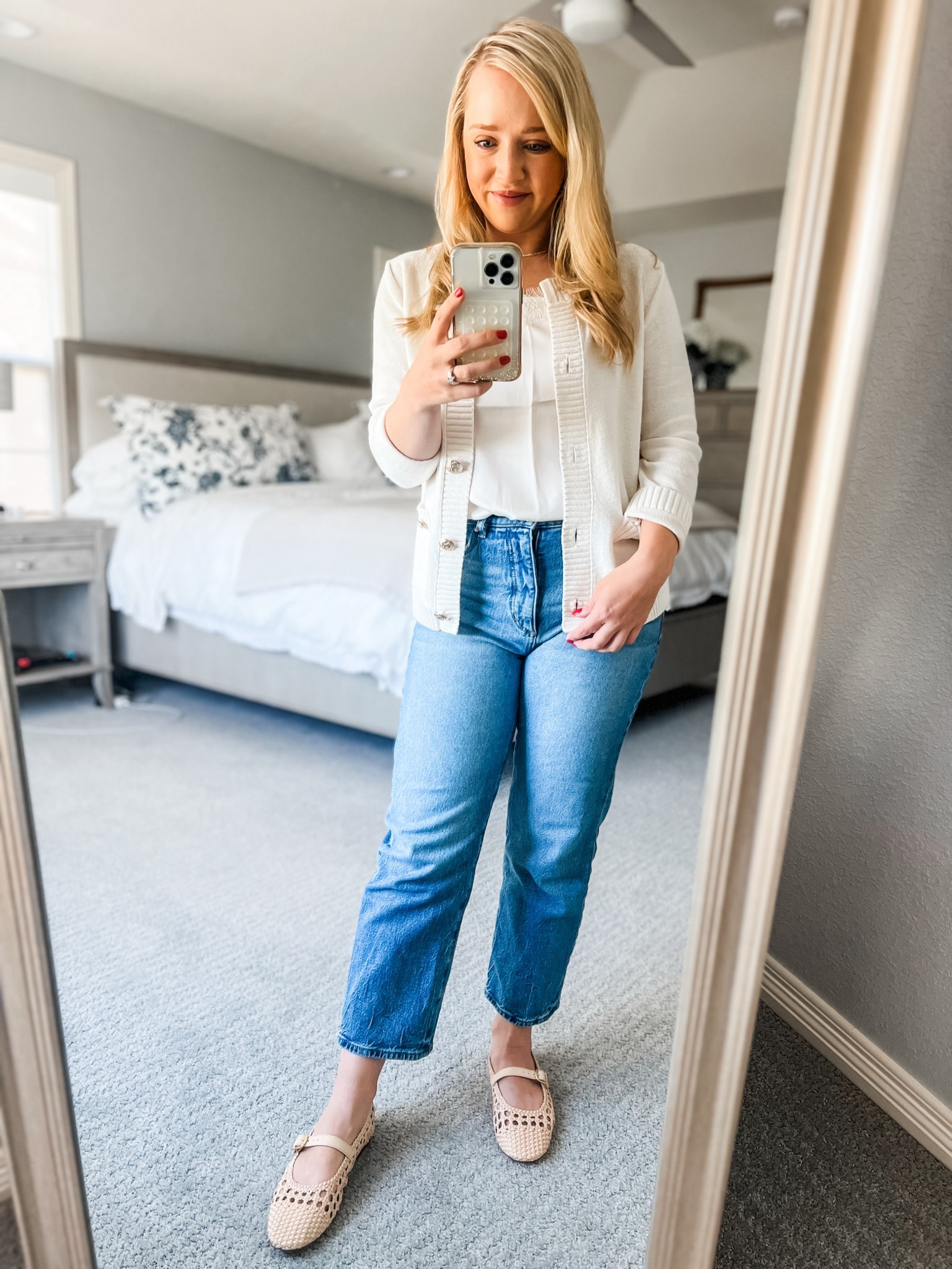 Casual weekday outfit featuring straight jeans and these fun woven Mary Jane’s. They are really comfortable and fit tts!

Petite jeans, spring outfit, Mary Jane’s, petite outfit, flats, straight leg jeans 

#LTKPetite #LTKFindsUnder100 #LTKSaleAlert