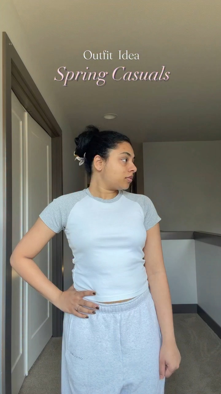 Soft launch into spring 🌸✨

The perfect cardigan set for this season💗

Comment “LINK” & I got you 💕

#ootd #ltk #springoutfitideas #seattlefashion

#LTKootd #LTKSpringSale #LTKgrwm